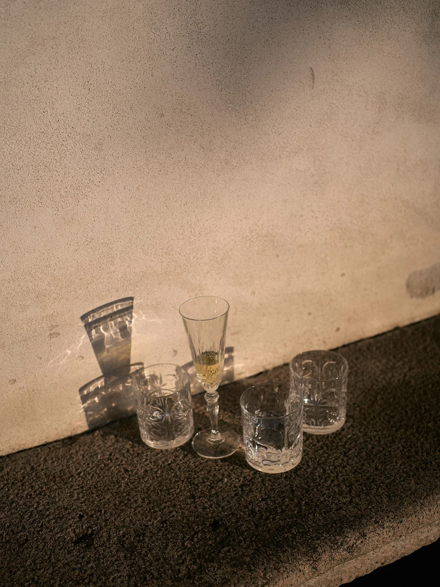 Glasses

Venue &mdash; @triulzoanticadimora 
Planner &mdash; @jiyuwedding 

#wedding #aperitif #triulzoanticadimora #italyweddingphotohrapher
