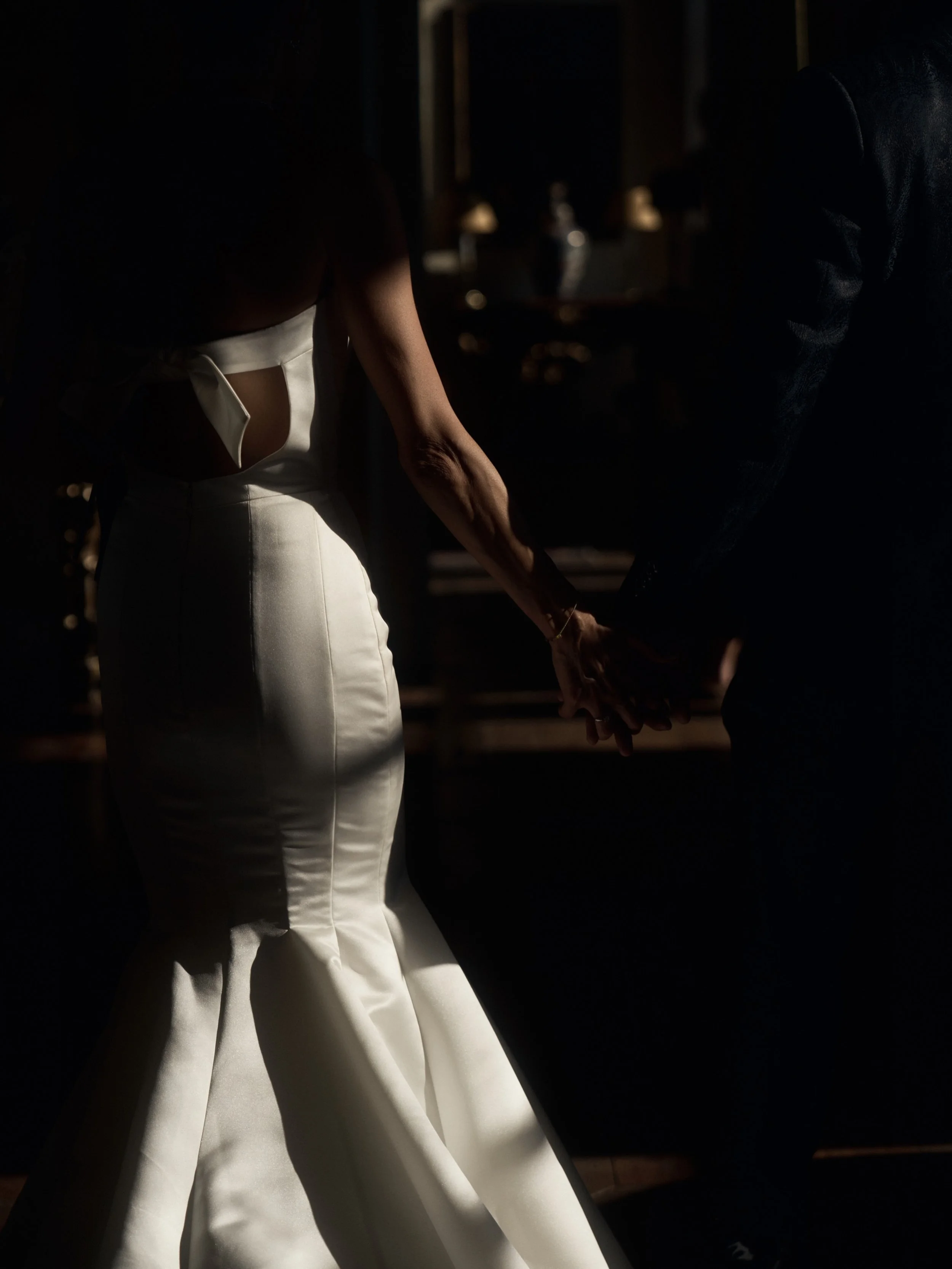 YOU _ PAINT YOURSELF / WHITE

Capture for @granz_portraits 

#wedding #bridesress #italyweddingphotographer