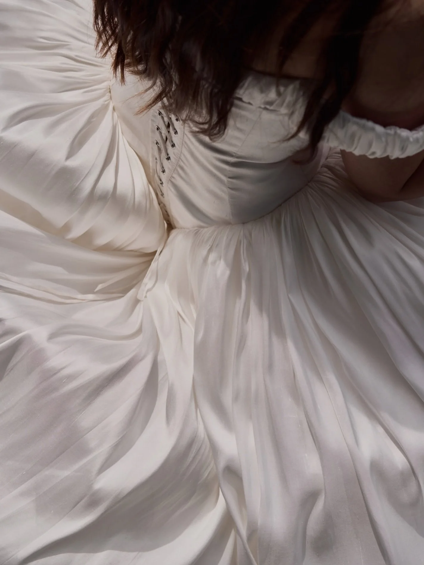 WHITE _ CLOUDS /

#bridedress #wedding #weddingphotographer #weddingphotography #weddingdress
