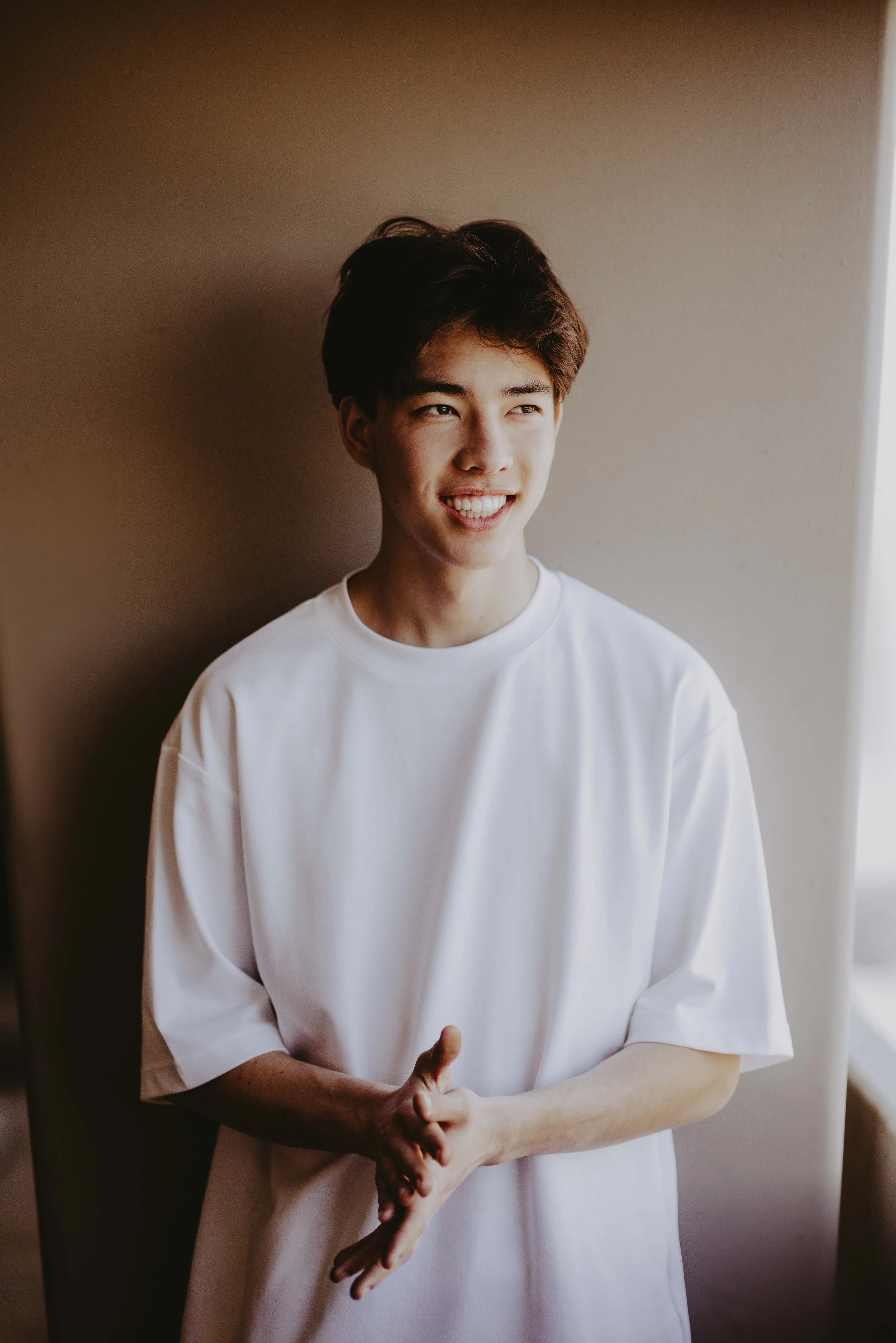  casual senior boy poses 