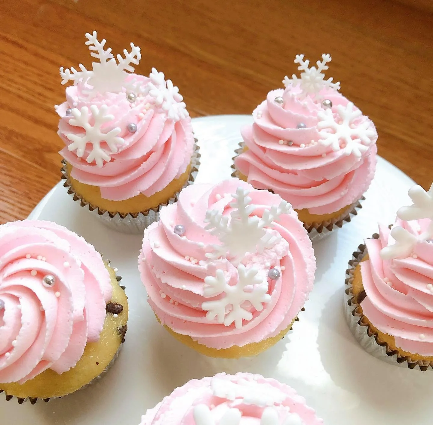 Pink Winter Cupcakes