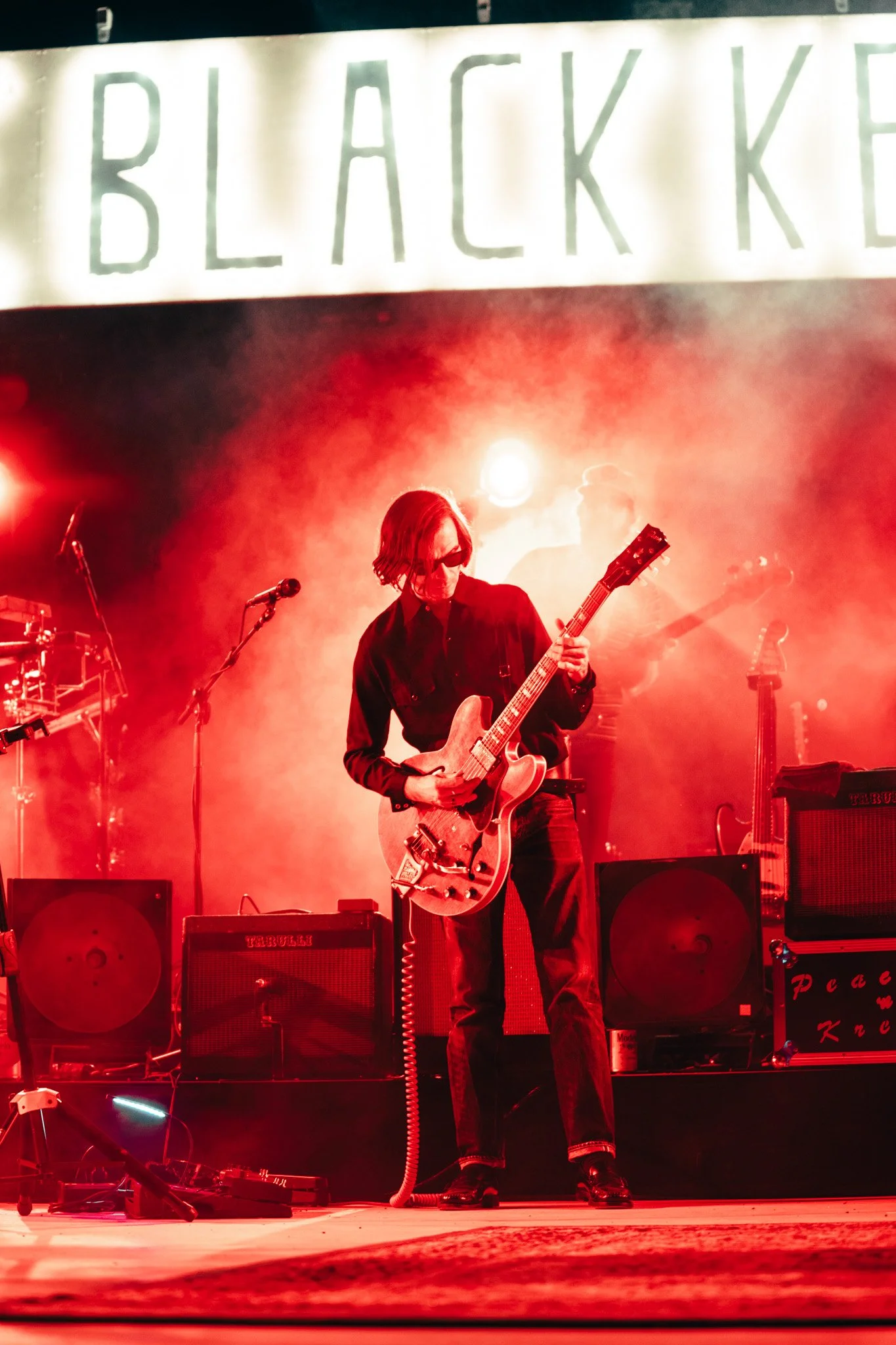 TheBlackKeys-02.jpg