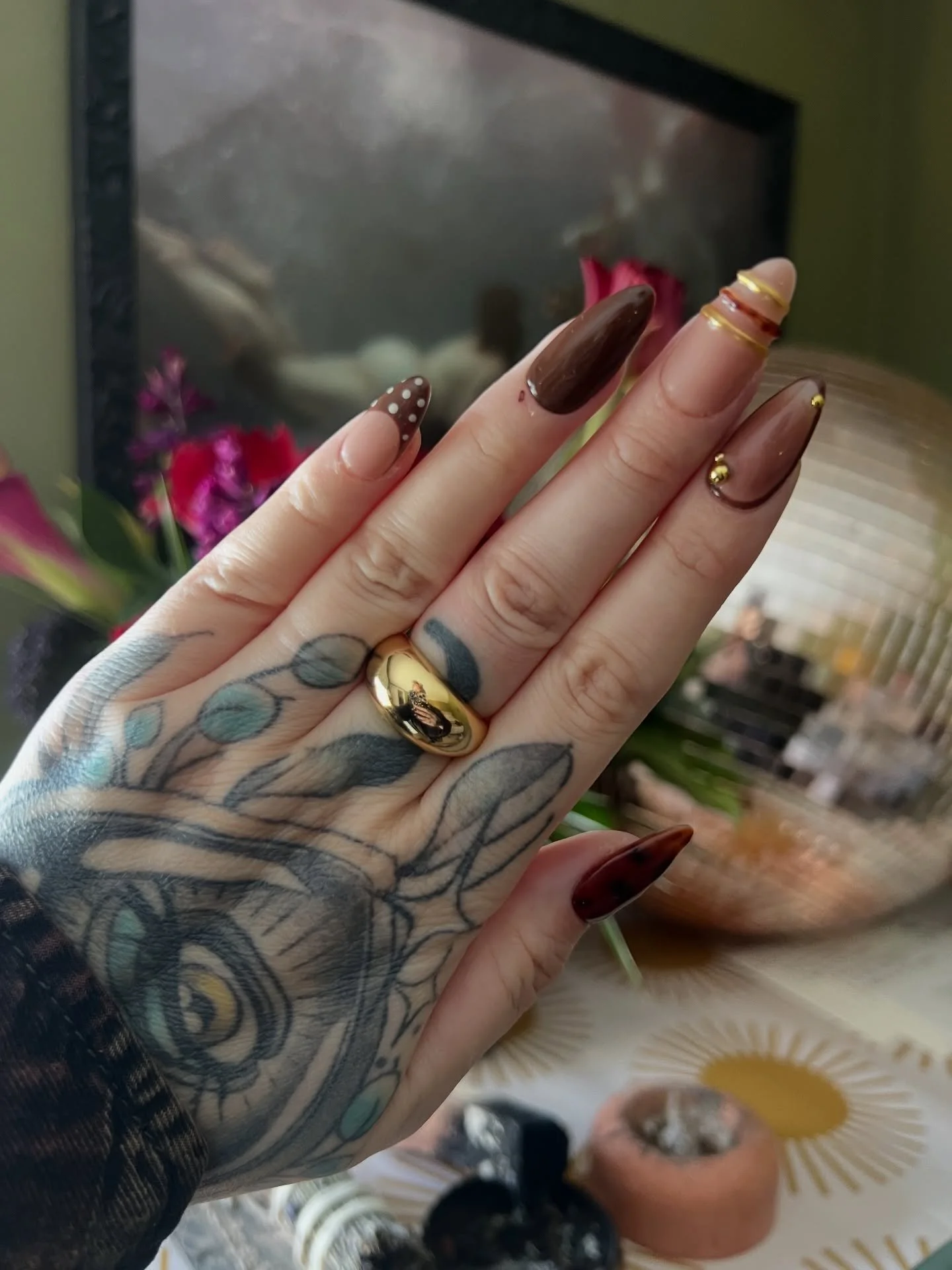 Goodbye winter! ❄️ Nails from the past few months; cuteness getting me through the cold. 💅🏼