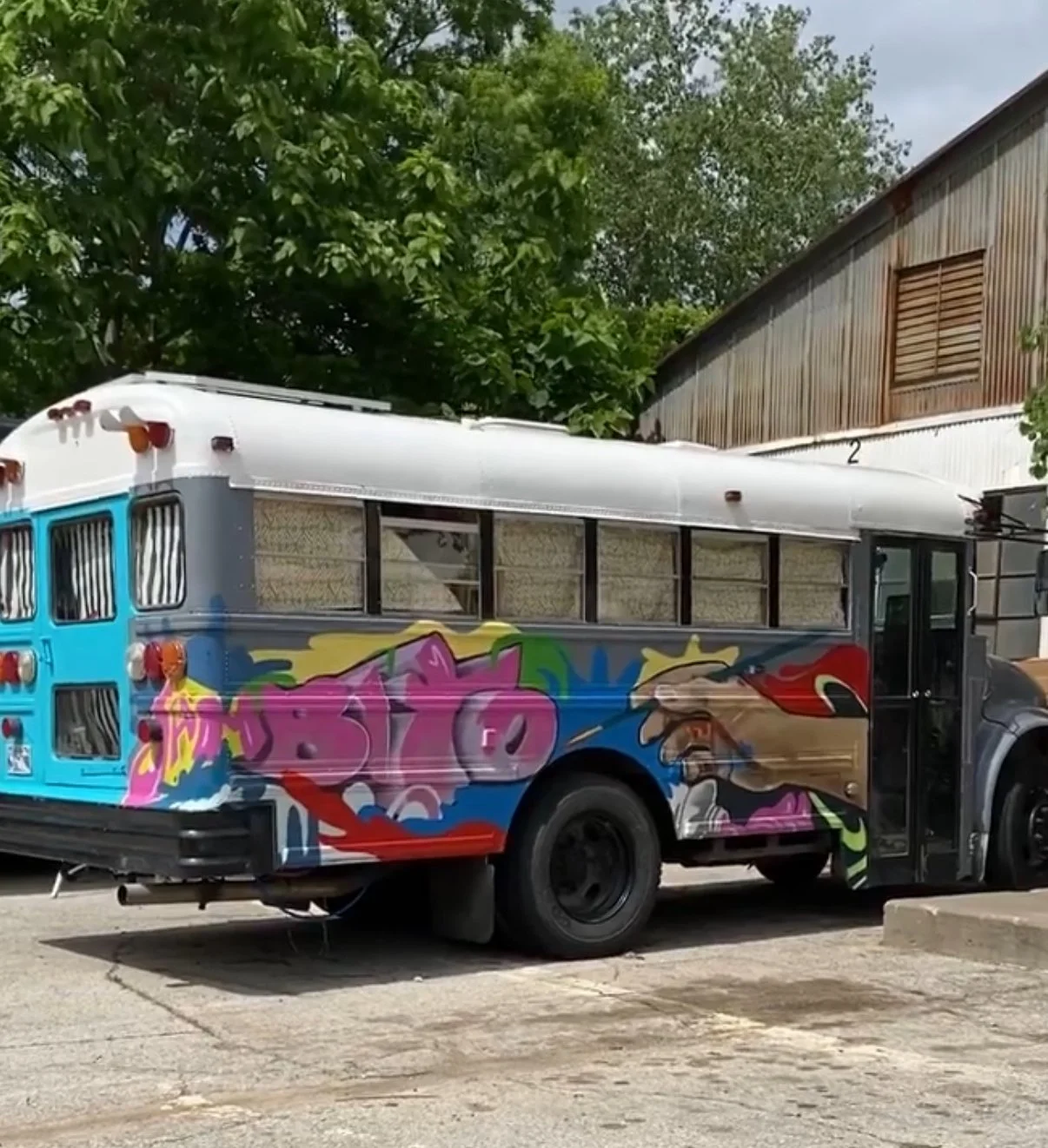 The Jambito Bus