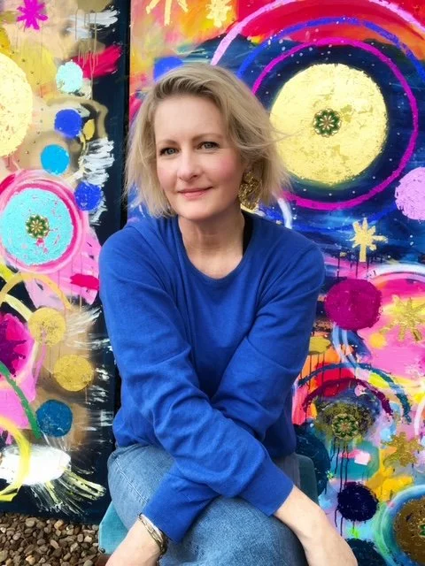 Travel to India and a new, large studio saw the size and volume turn up on my work.