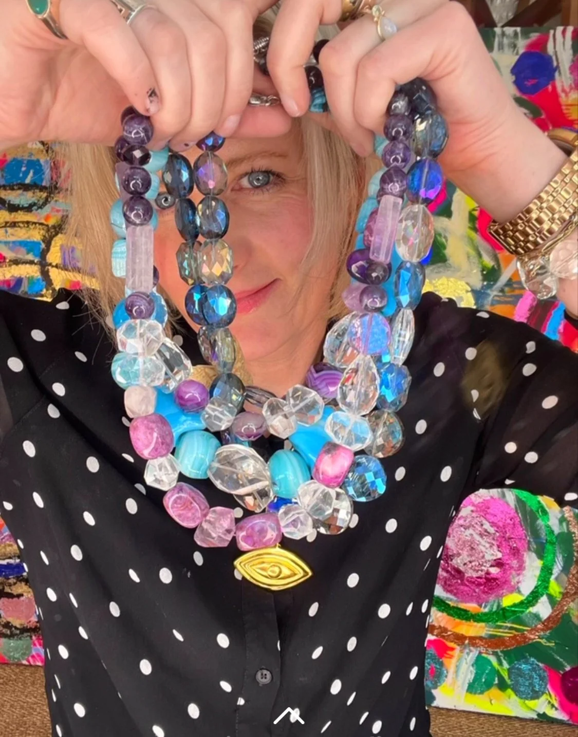 A serial entrepreneur- from fashion, to jewellery, to art. All things colourful, luscious and different are the way to my creative heart.