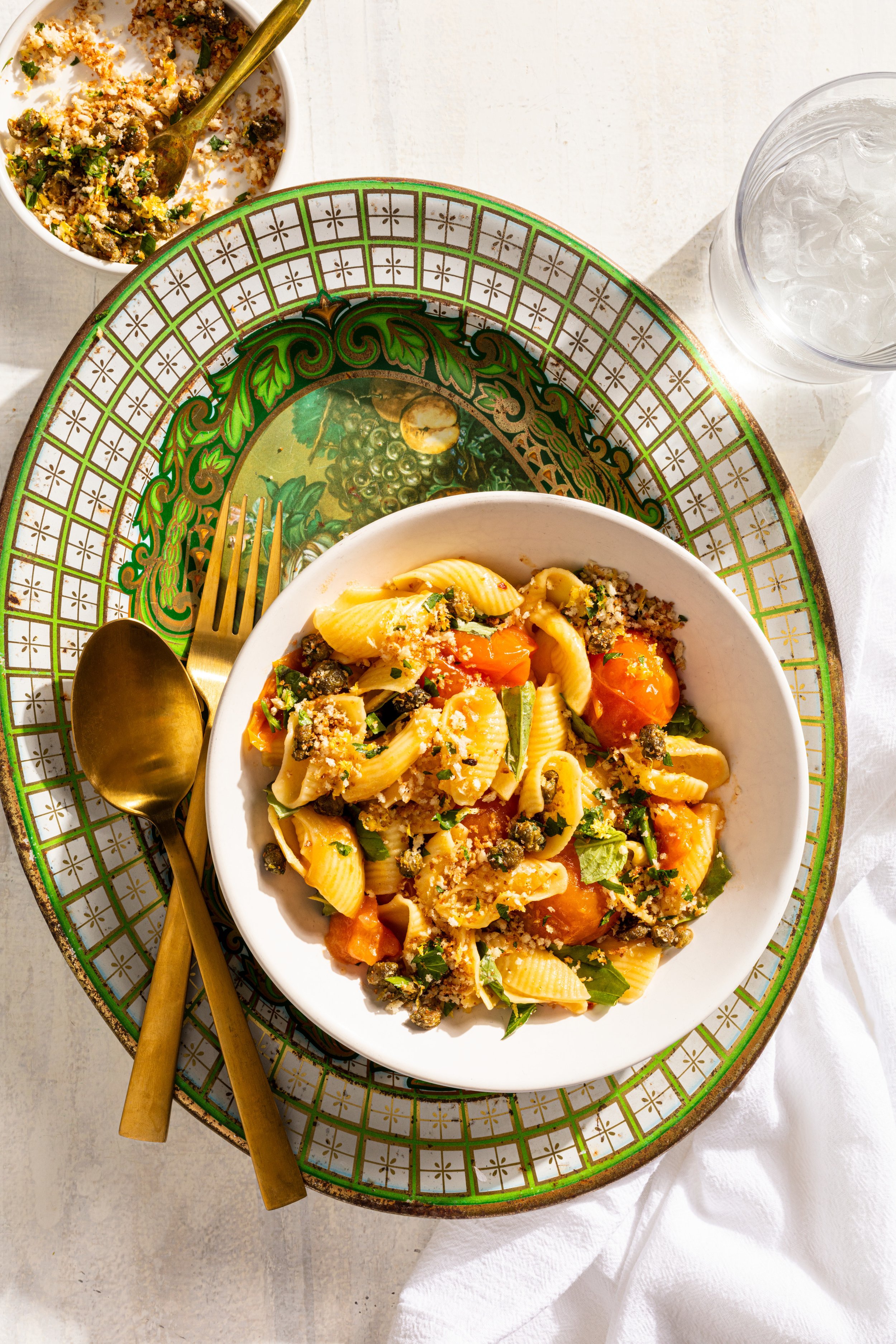 SFS_Shells_with_Burst_Cherry_Tomato_Sauce_and_Fried_Caper_Crumbs_408.jpg