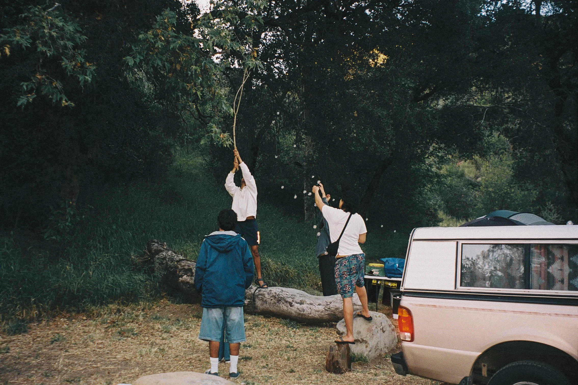 CAMPING-2.jpg