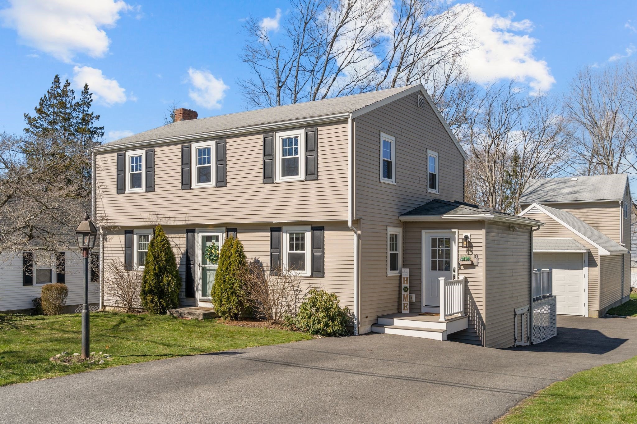 10 Lyme St