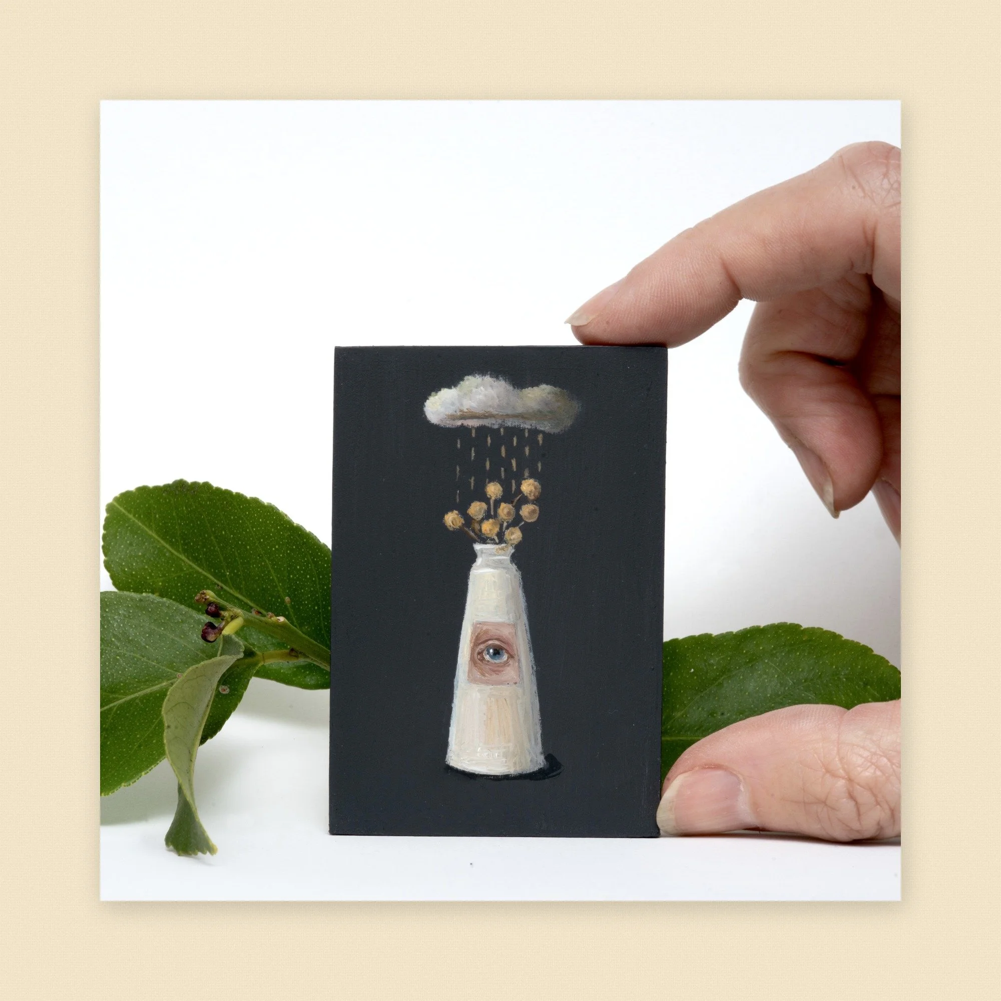 13_eye-vase-rain-buds.jpg