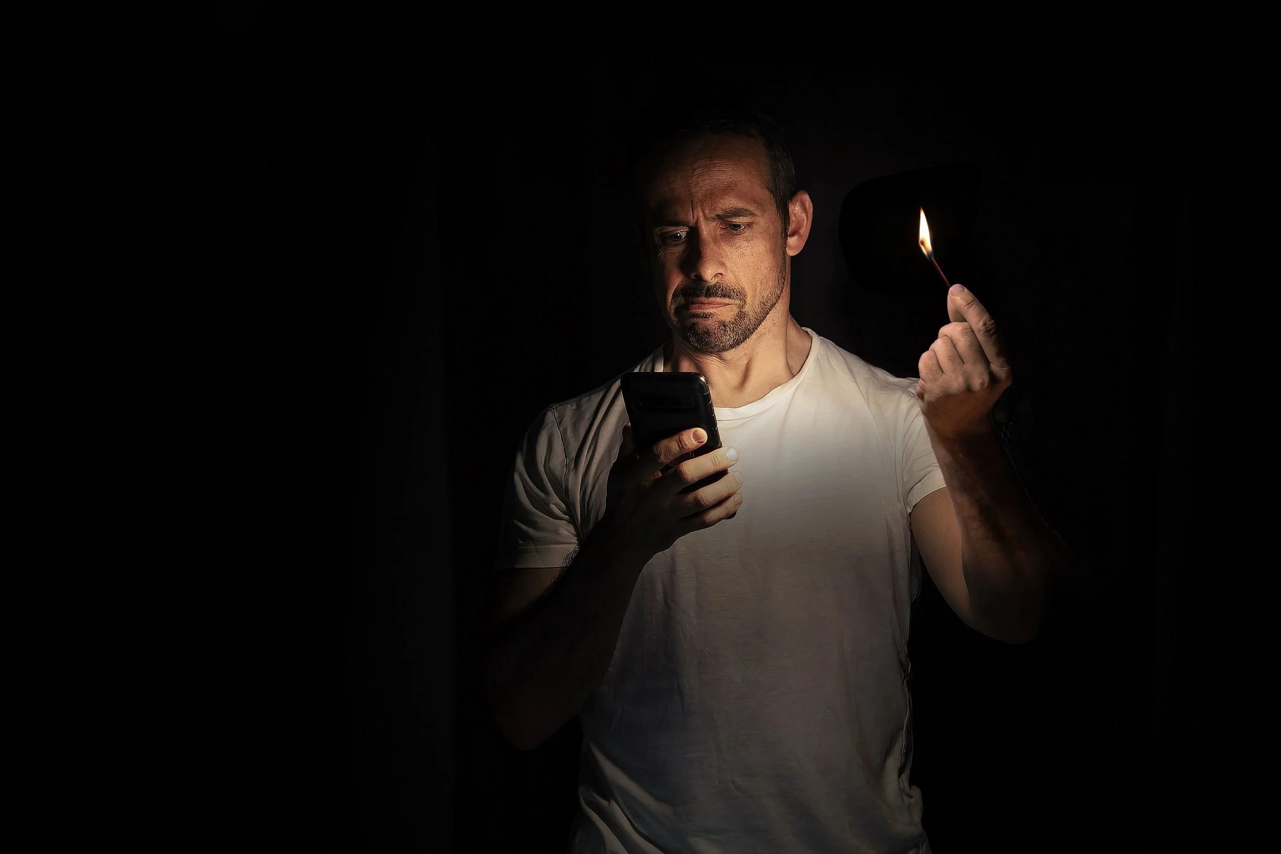 Many UK Households Remain Unprepared for Electrical Blackouts, New Research Reveals