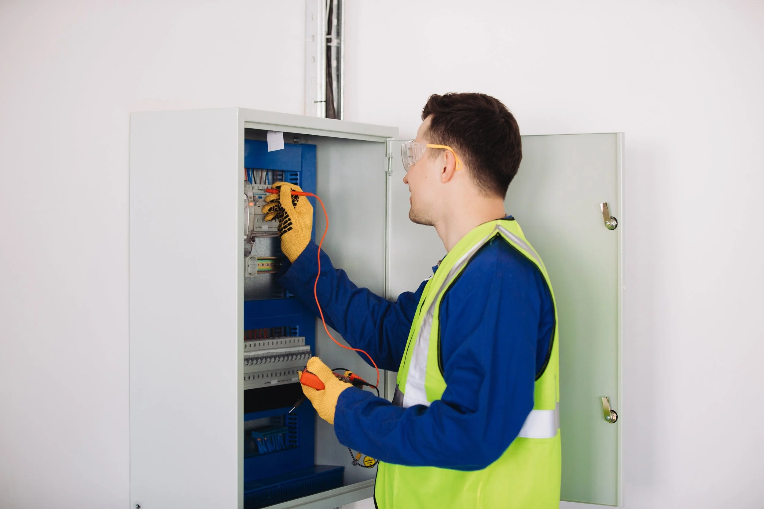NVQ Level 3 Electrical Installation: Your Complete Guide to Becoming a Fully Qualified Electrician