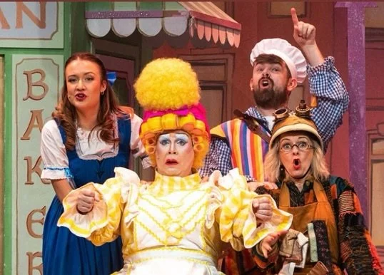 Wow this is a late post! But thank you to panto land @beamhertford @imaginetheatre 🥰

What an amazing cast, crew, creatives, theatre and production team. I made the most lovely friends and amazing memories on this job &amp; it&rsquo;s so nice to be 