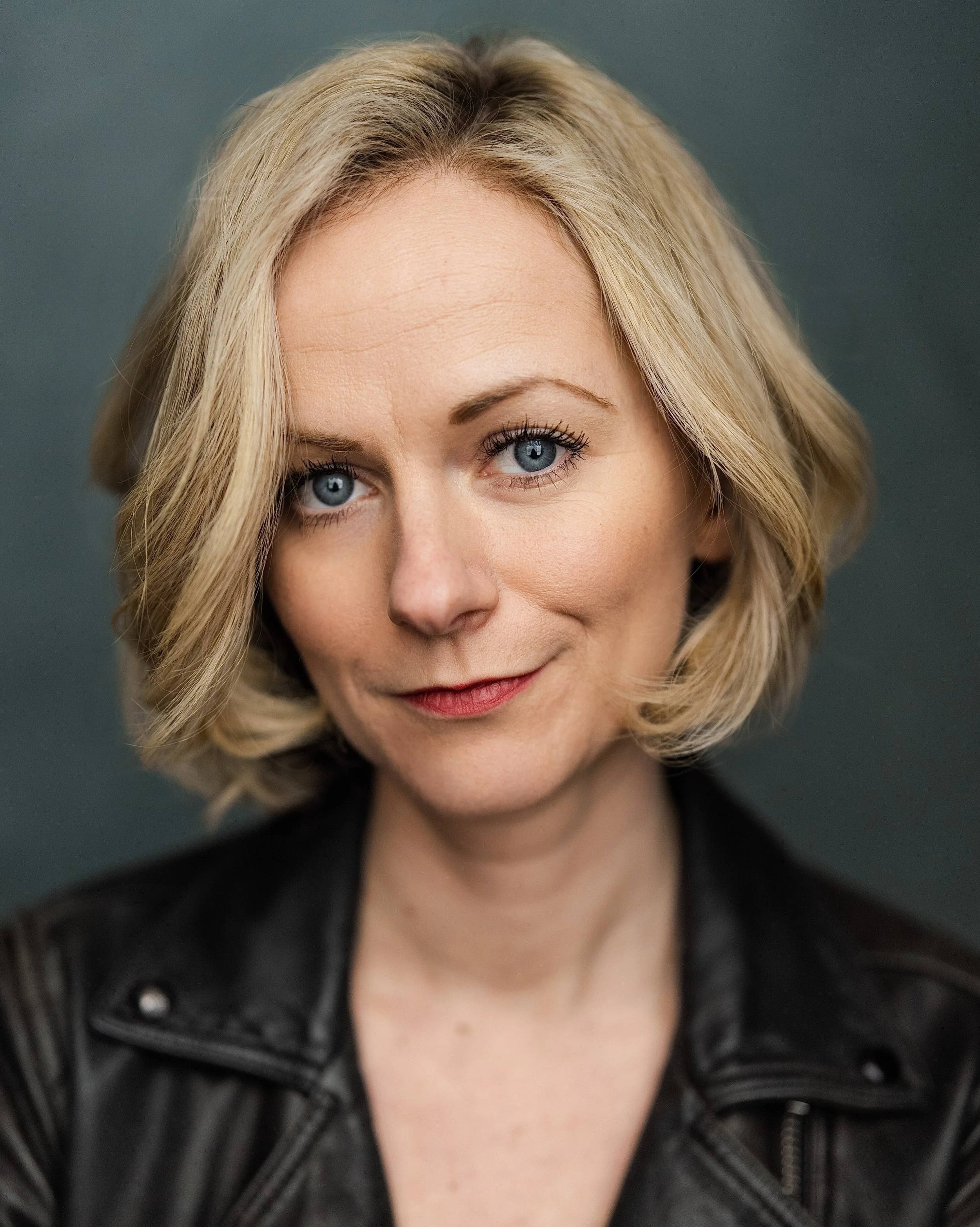 Some extra photos from @yellowbellyphoto thank you! 💕

#fyp #actor #comedian #headshots #photo