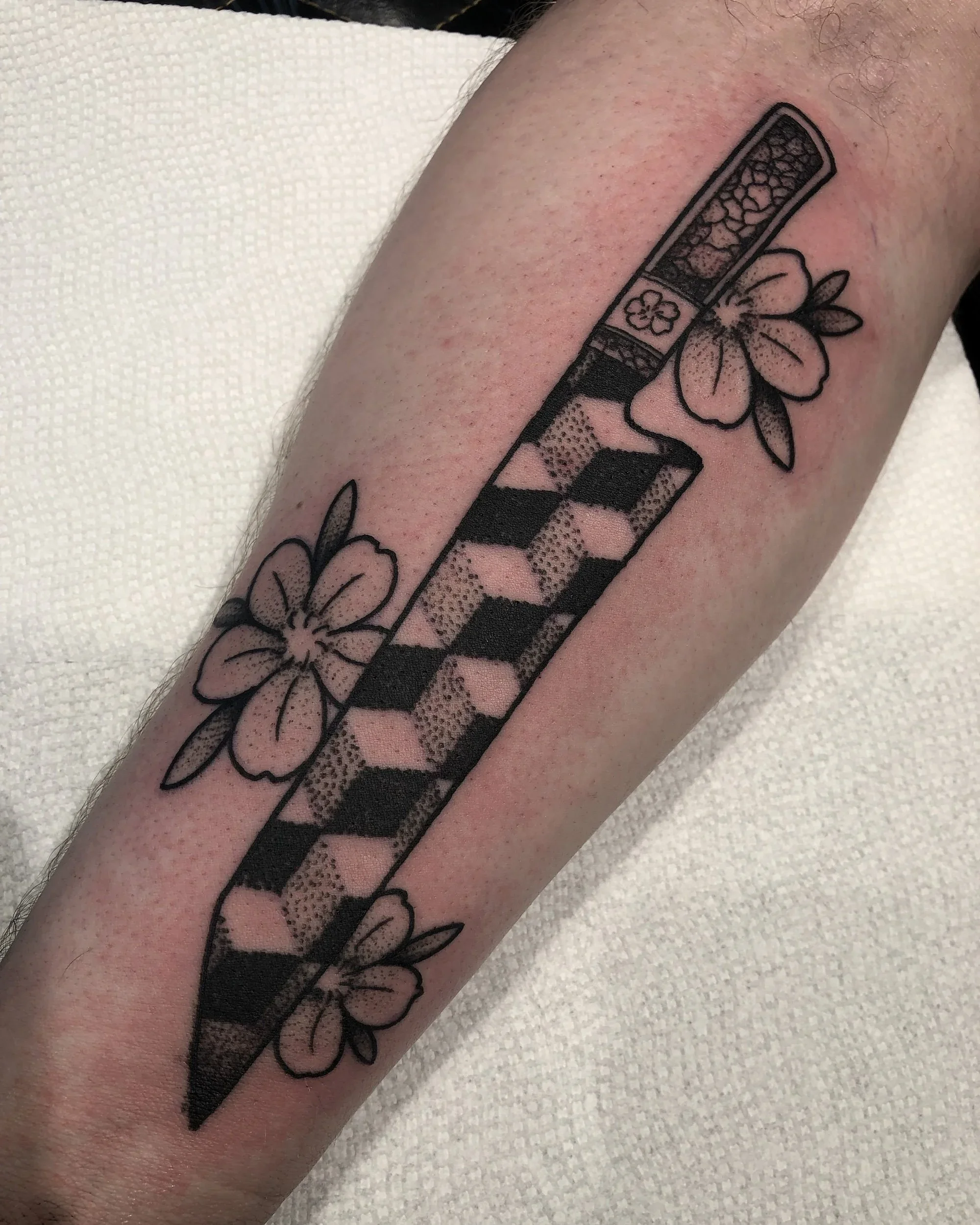 Columbus Ohio Mandala Dotwork Geometric Tattoo Artist Jordan Hunt Gahanna Tattoo Image14.jpeg.webp