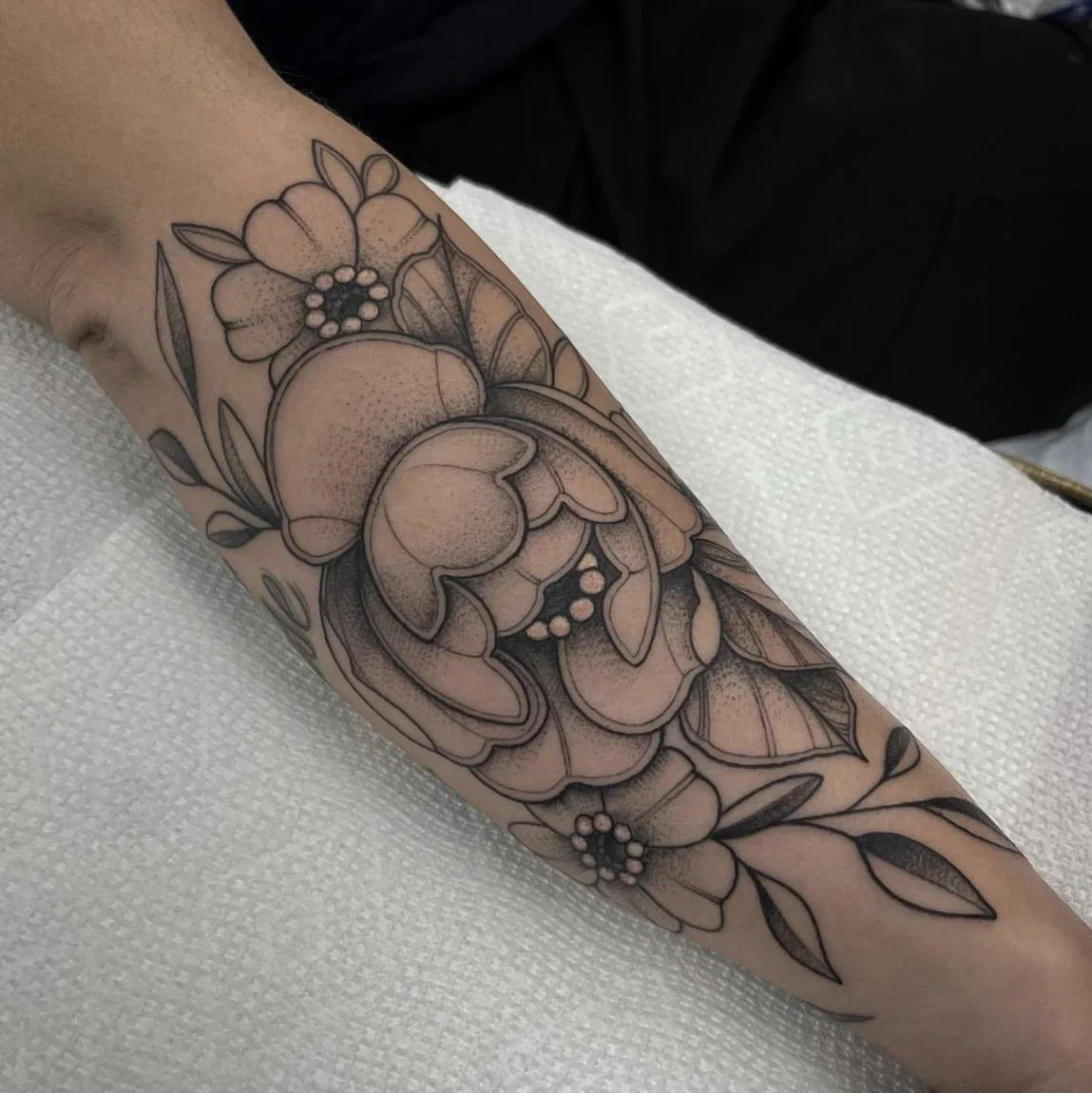 Columbus Ohio Mandala Dotwork Geometric Tattoo Artist Jordan Hunt Gahanna Tattoo Image128.jpeg.webp