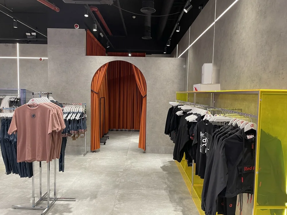Red Run flagship interior
