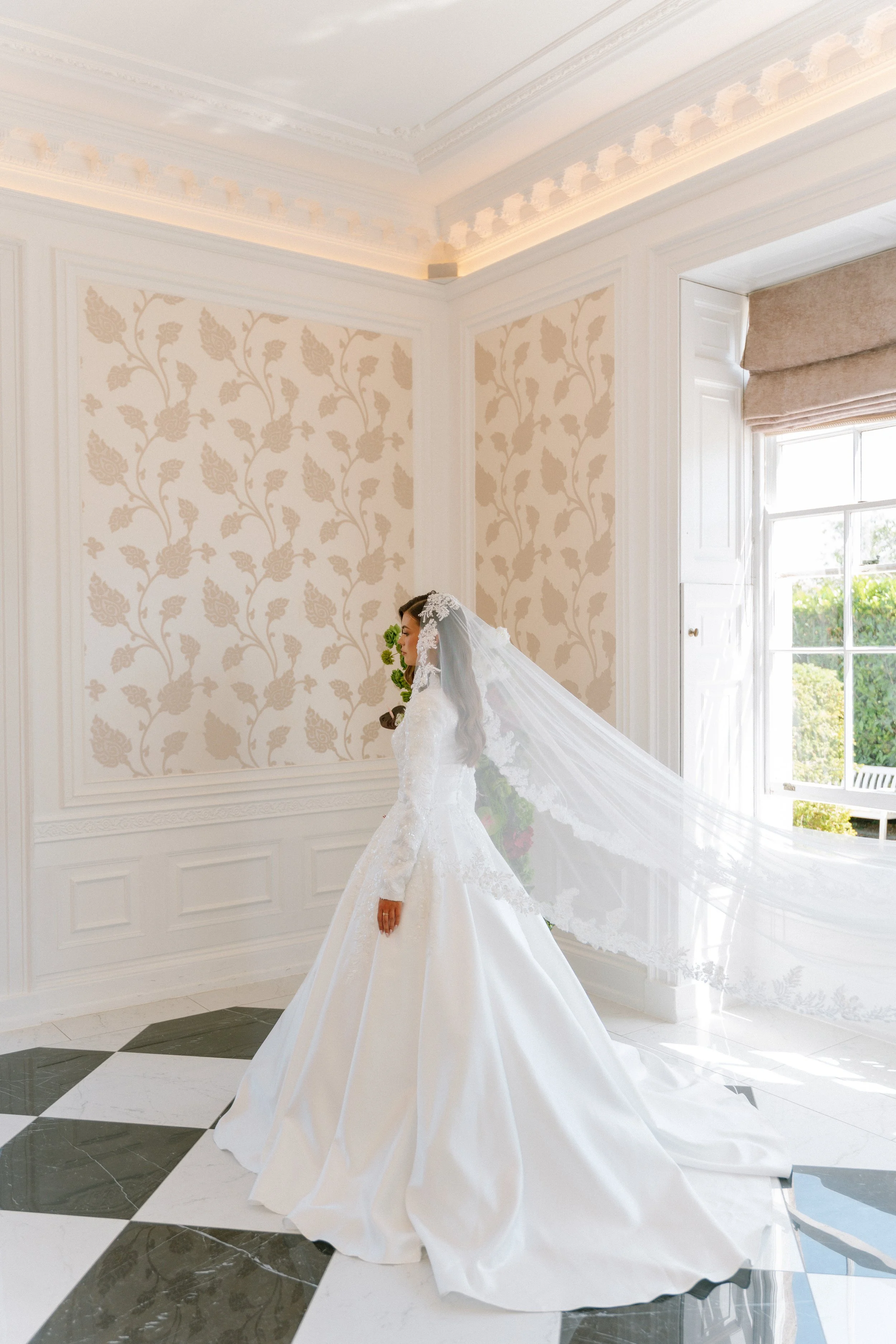 Dahlia Bridal Froyle Park-143 (1).jpg