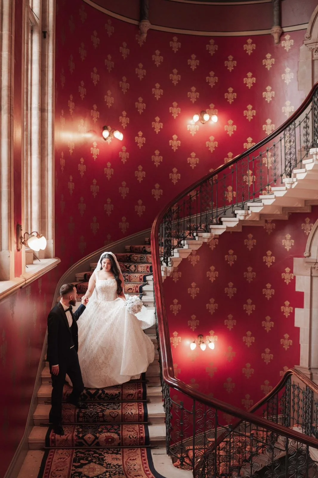 We know the storage of your wedding dress can be stressful, and so we offer a selected number of dresses for rental. 