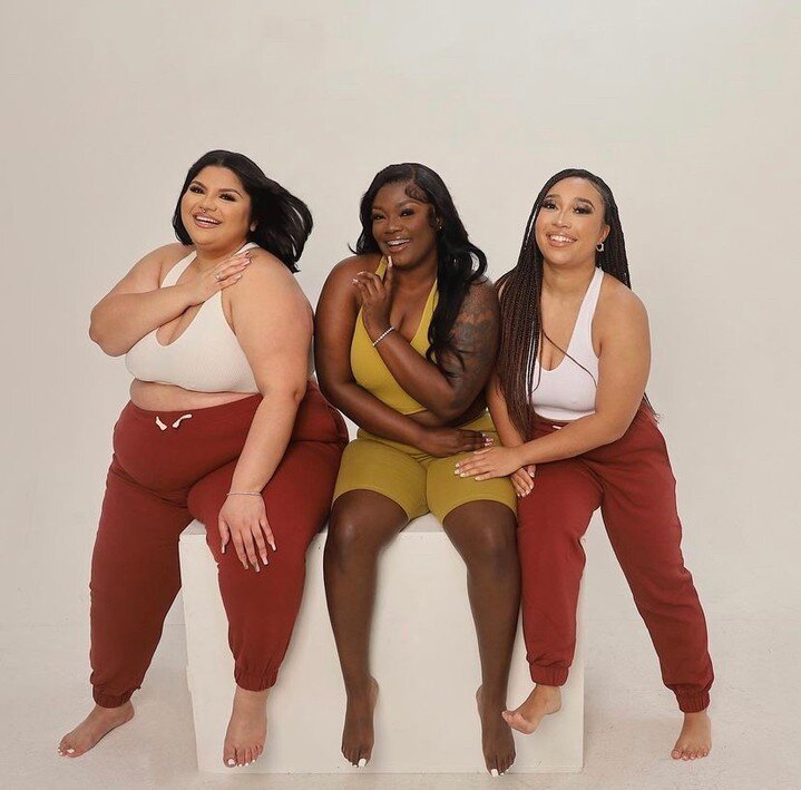 ✨ Meet @shoptrulybonded ✨​​​​​​​​​​​​​​​​​​​​​​​​
​​​​​​​​
Truly Bonded is a loungewear clothing brand that produces comfortable, quality everyday essentials for women all over. ​​​​​​​​
​​​​​​​​
Takeya states &ldquo;I started this brand with my sist