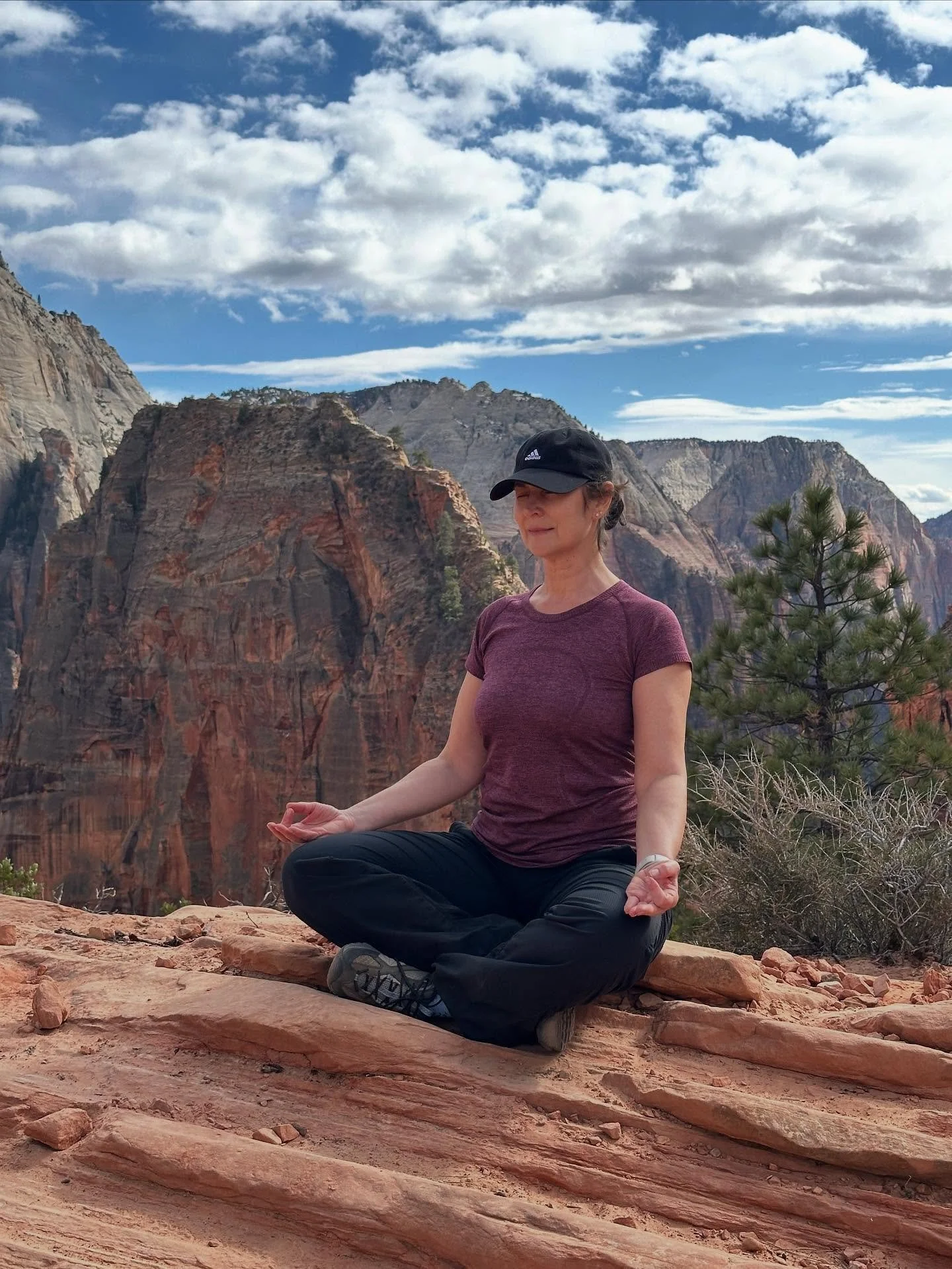 💡Recently came across a fascinating study from Harvard Medical School, and I just had to share it with you. 

Scientists were trying to understand why some people calm down so quickly after stress. And guess what &mdash; it wasn&rsquo;t about willpo