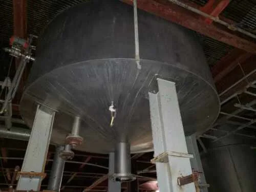3500 Gallon Mix Tank SS with 3-4 hp Mixer 3.jpg