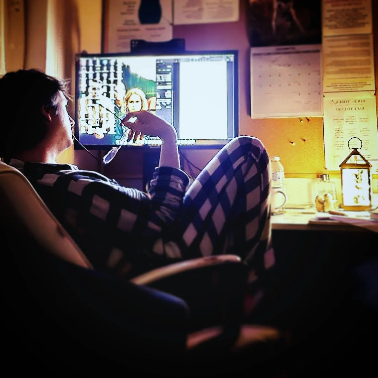 Late night novel writing. Page one starts again, a new novel commences with a blank canvas. Oh, the world's we can create.

#authorsofinstagram📚 #writerslife #novelwriting