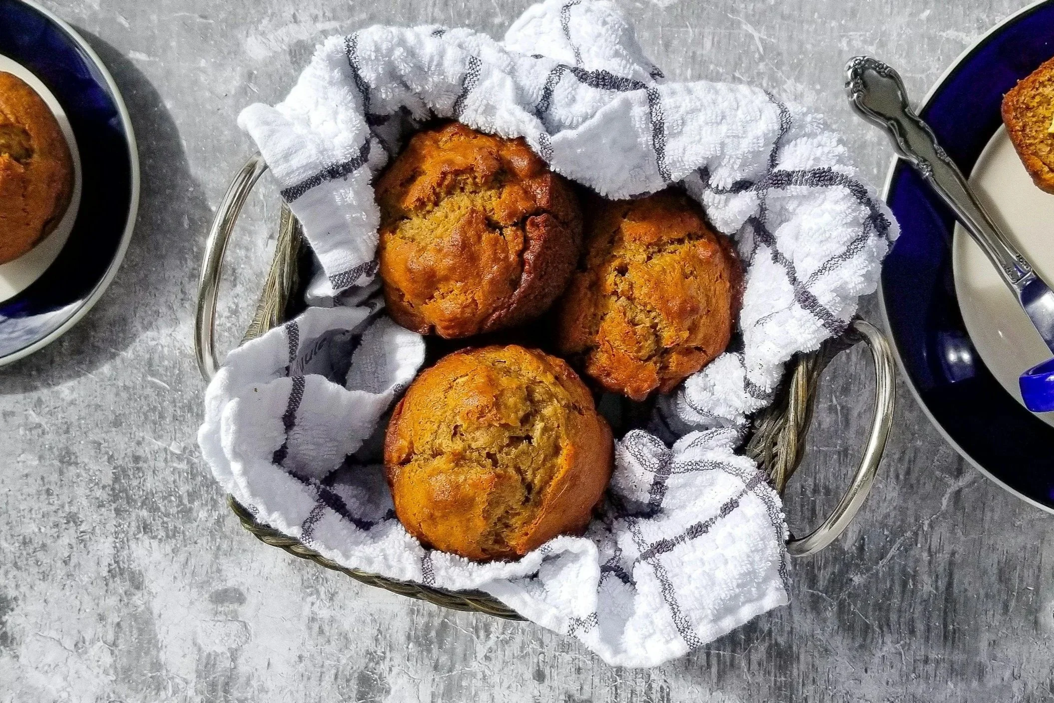 Banana Applesauce Muffins with Pecan Crumble