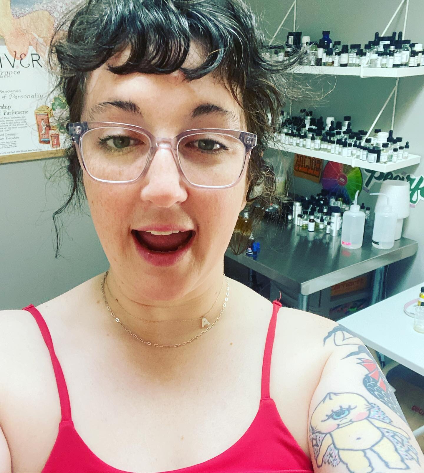 hi there 👋🏻 a silly pic of your happy perfumer here! i&rsquo;m alie (she/her) &amp; i use pearfat as my creative practice to explore how my personal experiences resonate with others through smell. i also think perfume should be fun, inclusive, and 
