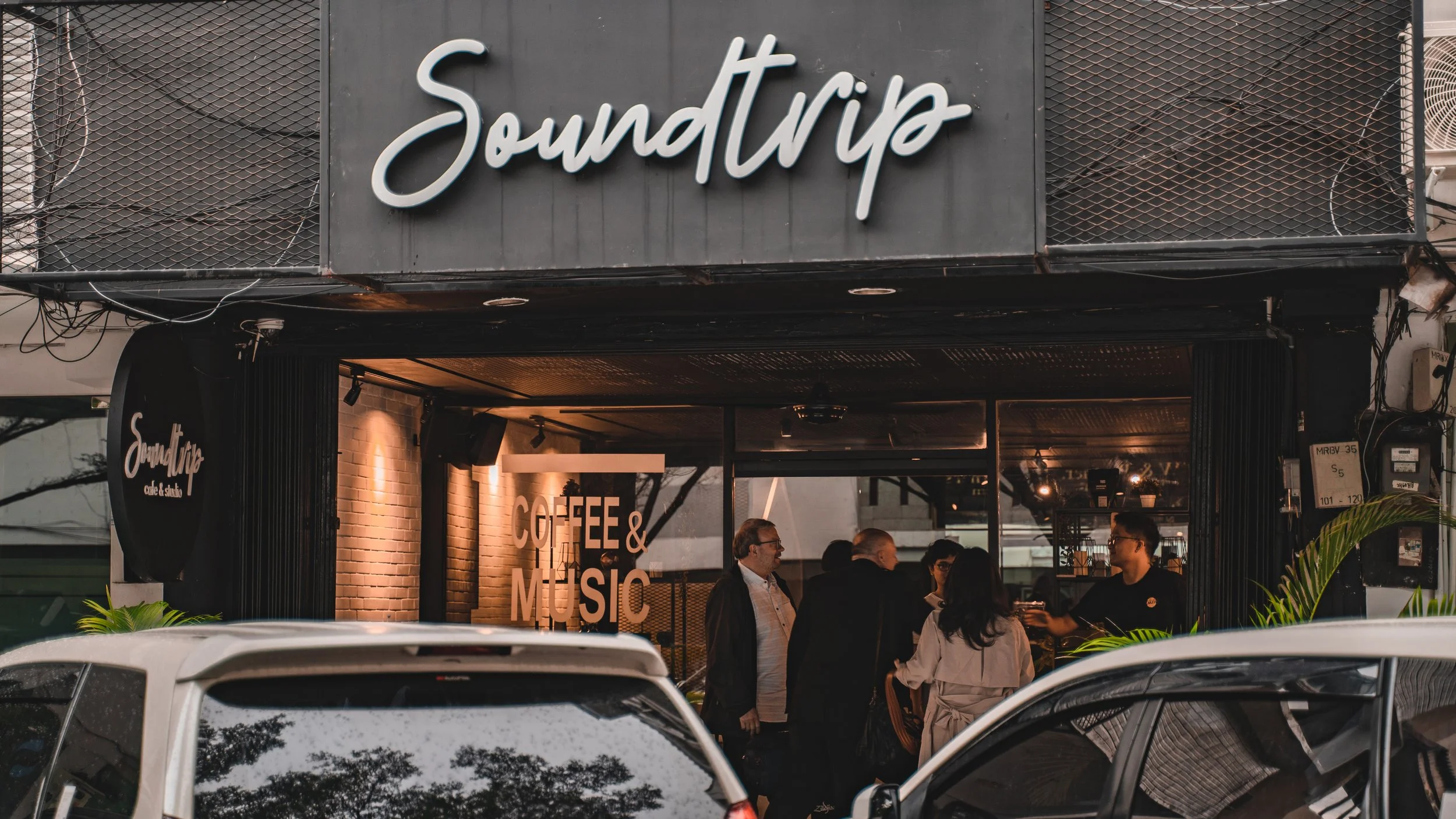 Bam Bam Bali Padel Academy | Padel Kids Academy | Padel Academy Near me, image size:2500x1407