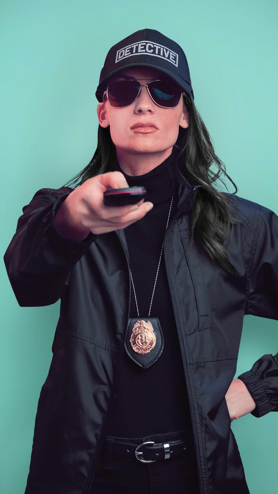 SOCIAL_25216_PaidObsessionsPlay_1080x1920-_2_.gif