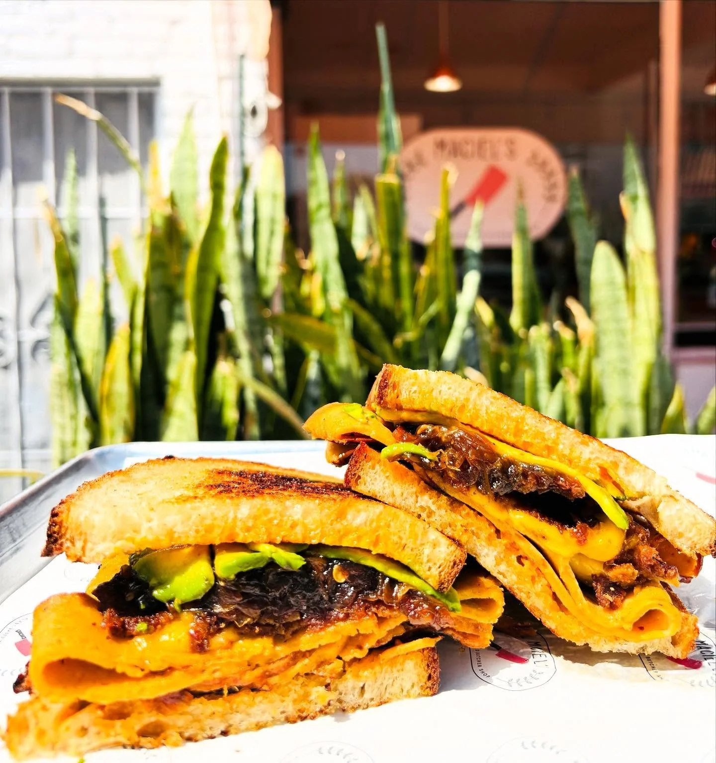 The Smokey is here to stay! We heard you and it&rsquo;s made its way to the regular menu😊💚

#plantbased #vegan #plantbasedmeats #plantbasedbutcher #veganmeats #deli #veganbutcher #vegancheese #plantbasedcheese #highlandpark #sandwich #mesquite