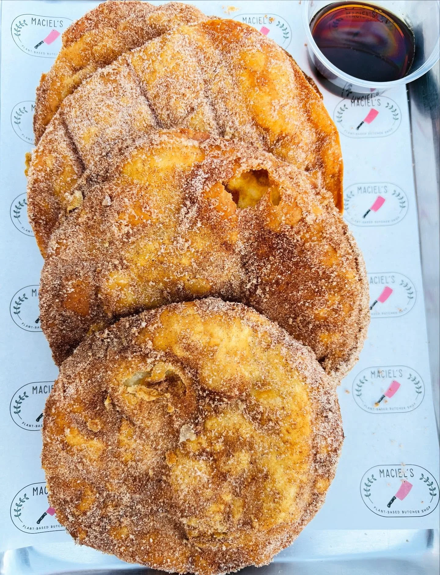 Holiday Pre-Order Menu is up! Tamales, Bu&ntilde;uelos &amp; More! Link in bio &amp; on our website. 

Plant-Based Menu🌱🎄☃️❄️

* Tamale 6-pack - 2 Beef Rojo, 2 Chicken Verde, and 2 Rajas (Peppers, Onions, Corn &amp; Cheese)

* Charcuterie pack - sa