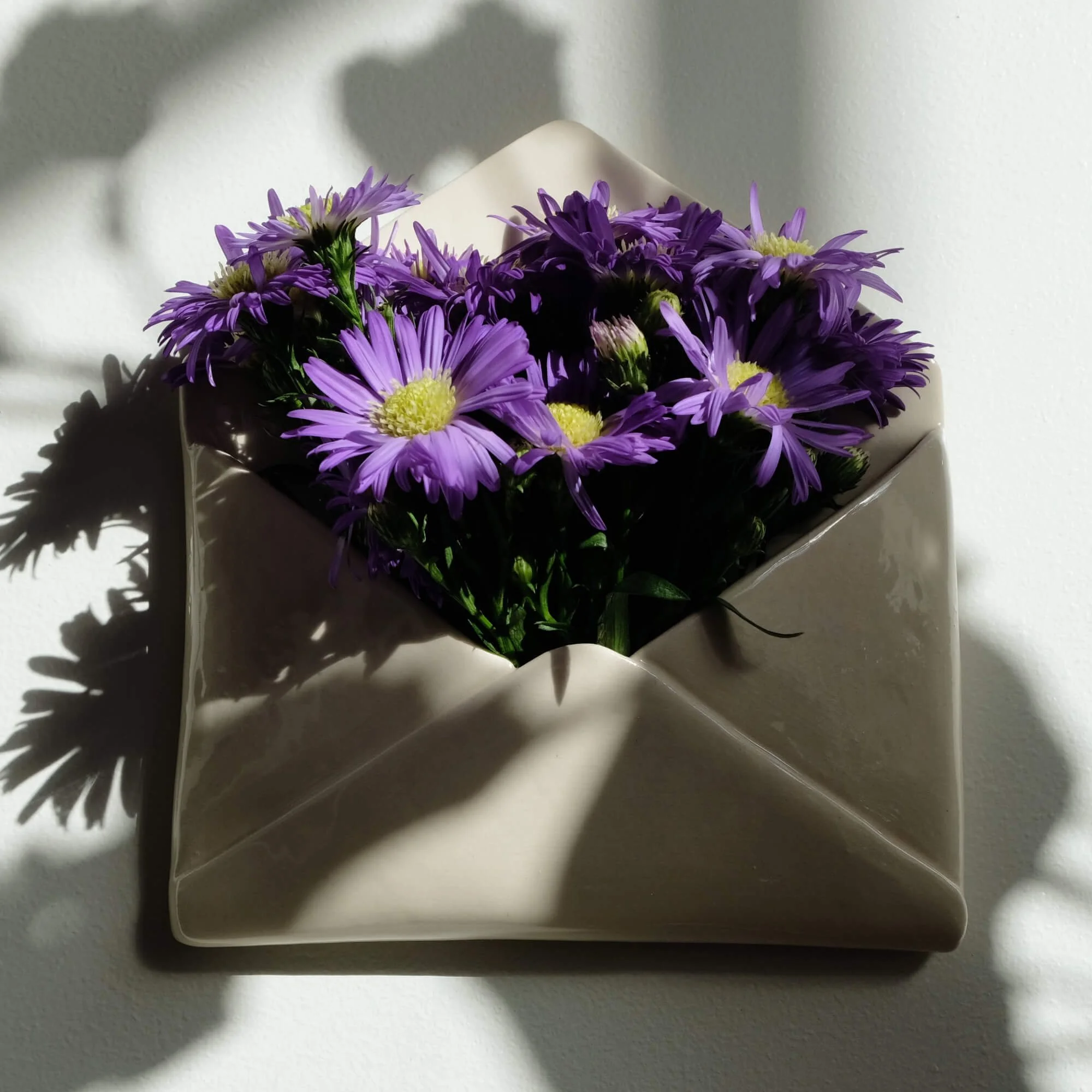 wall vase pocket slab bult