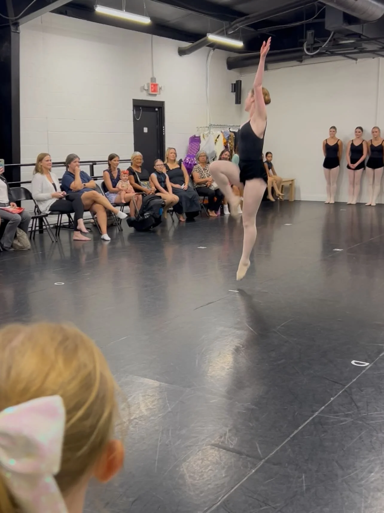 Yesterday at SSA’s Open House, our Company dancers gave a sneak peek of The Nutcracker.
Thank you to everyone who joined us — we loved performing for you and can’t wait to see you in the audience for the full production! 💙
#Sawne