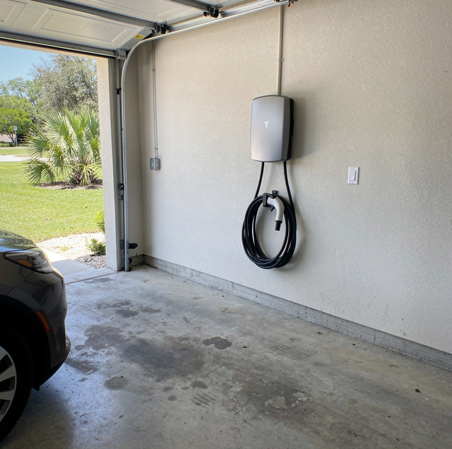 Level 1 vs Level 2 EV Charging: The Miles-per-Hour Math