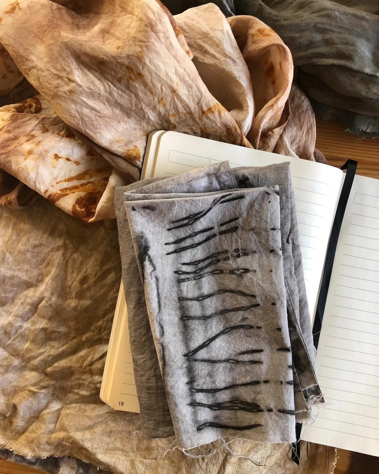 Swatches and sketches

#naturalcolour
#markmaking
#textiles