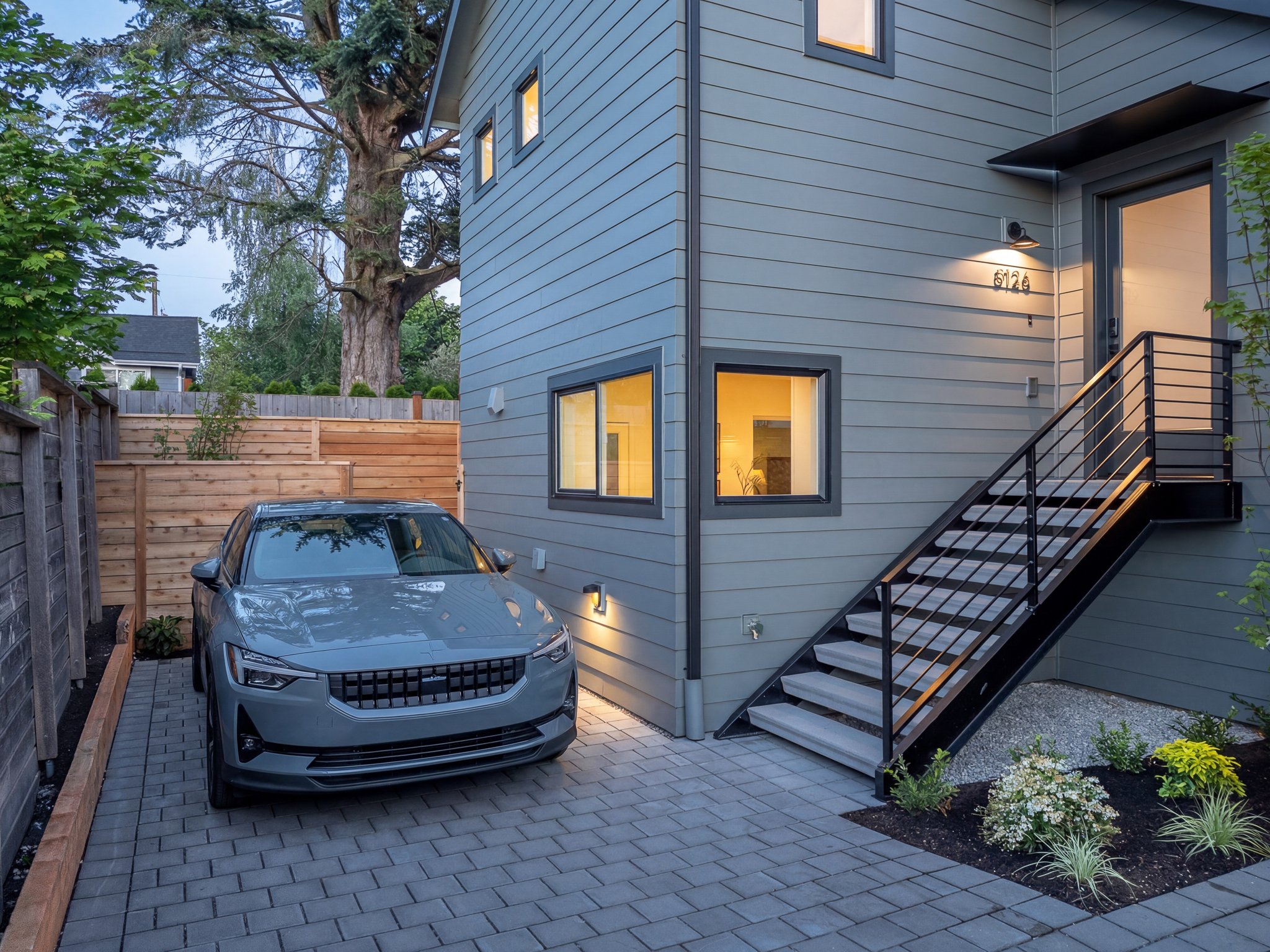 Polestar-1.jpg