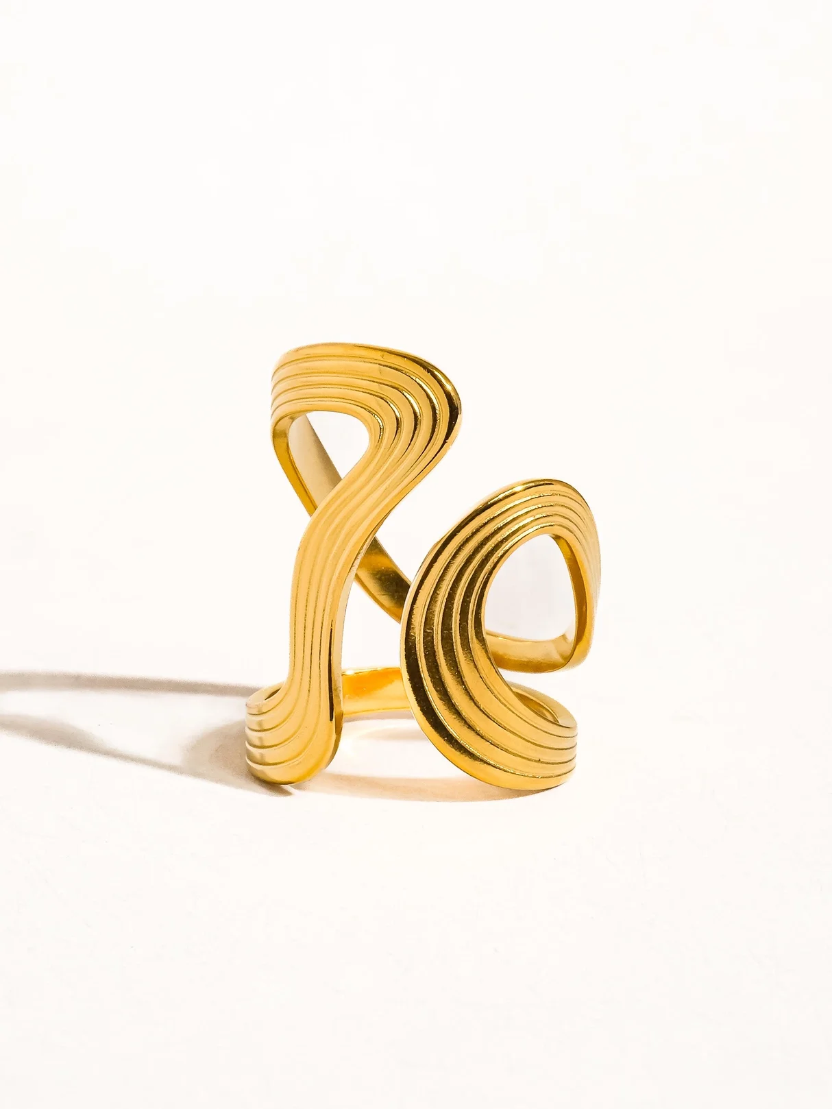 Xena Abstract Ring