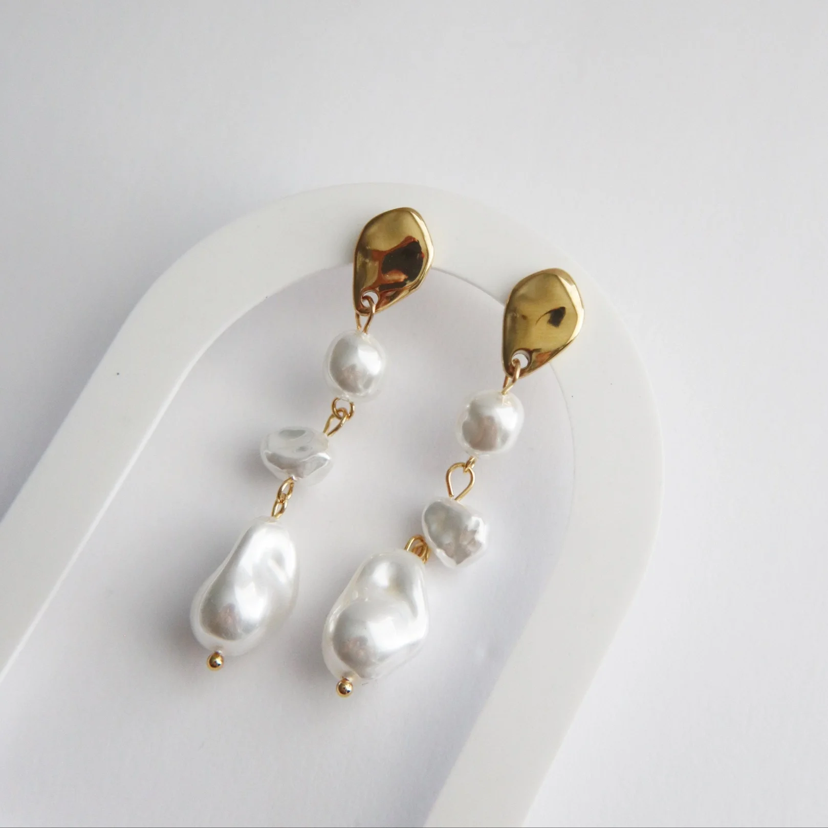 Luna Baroque Pearl Earrings | Pearl Drop Earrings