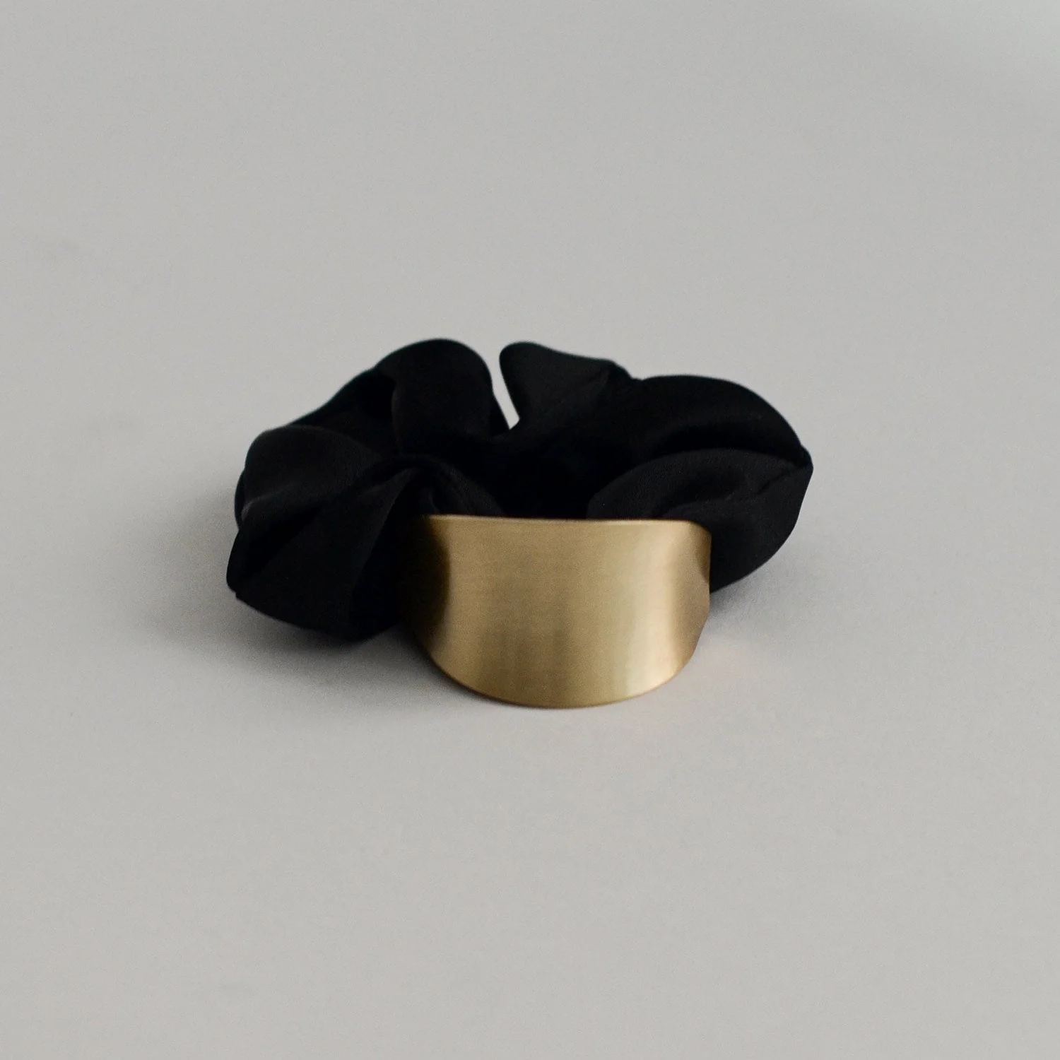 satin2.webp