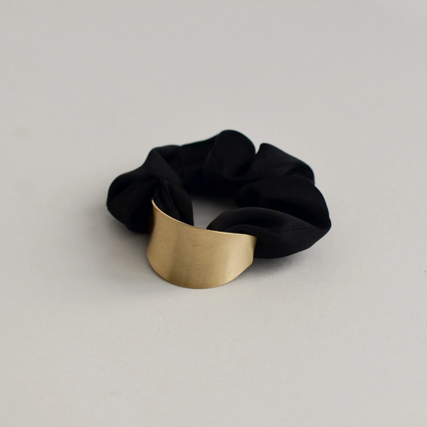 satin1.webp