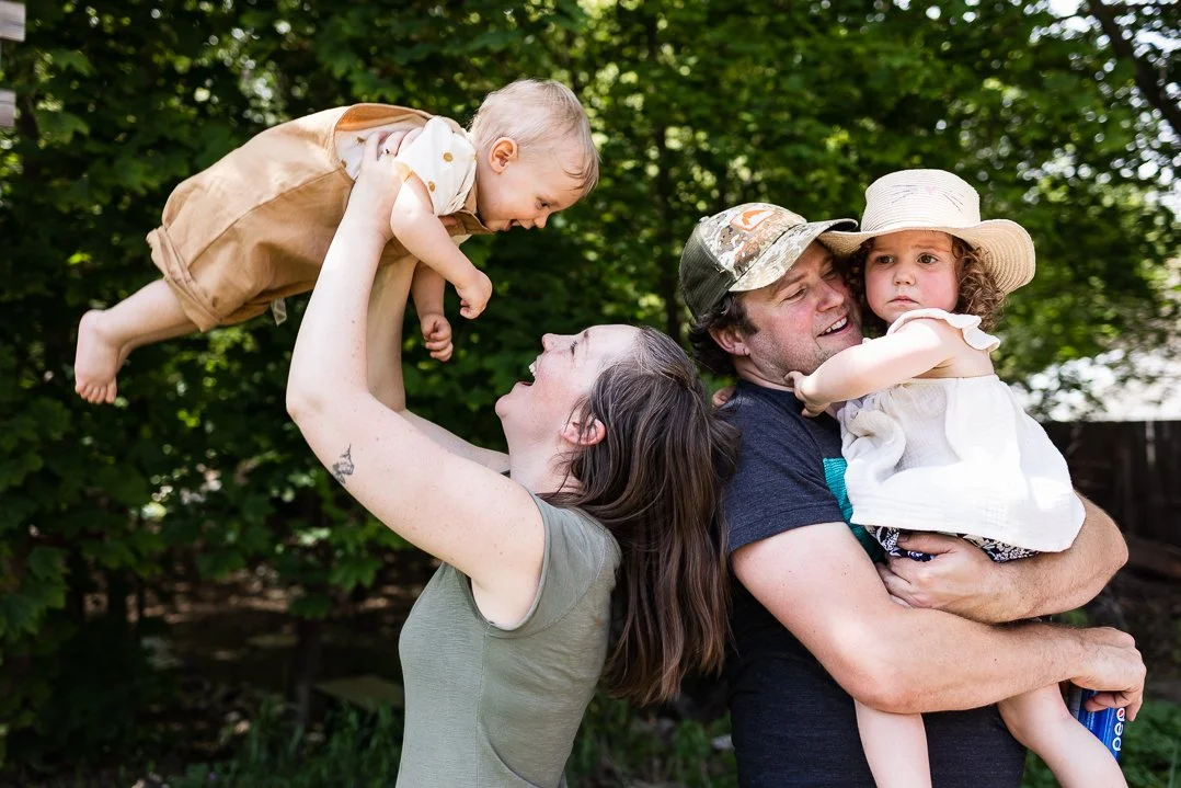 Samantha Day lake Country Family photo