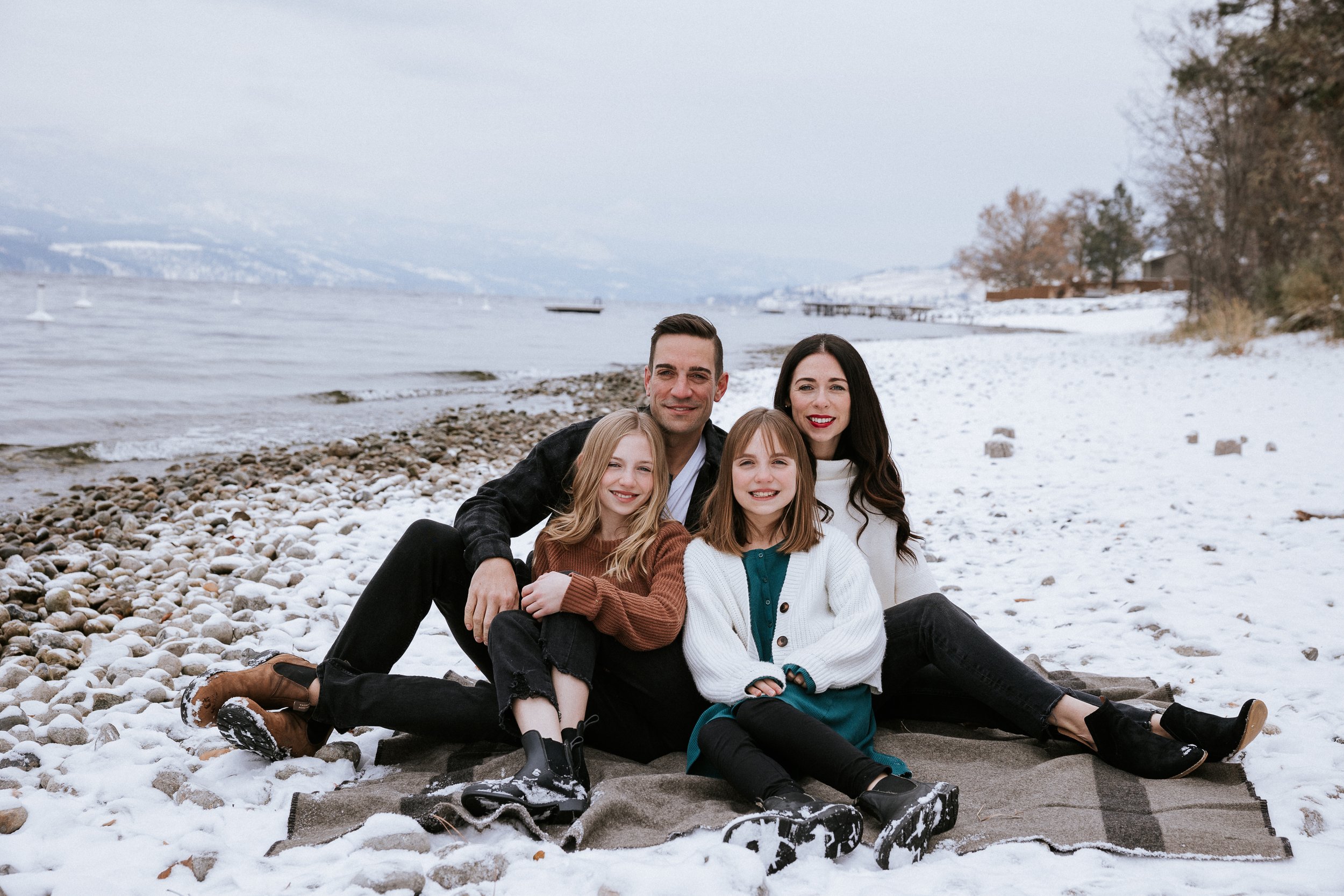 ChristyAaronFamily_2022print-5227.jpg