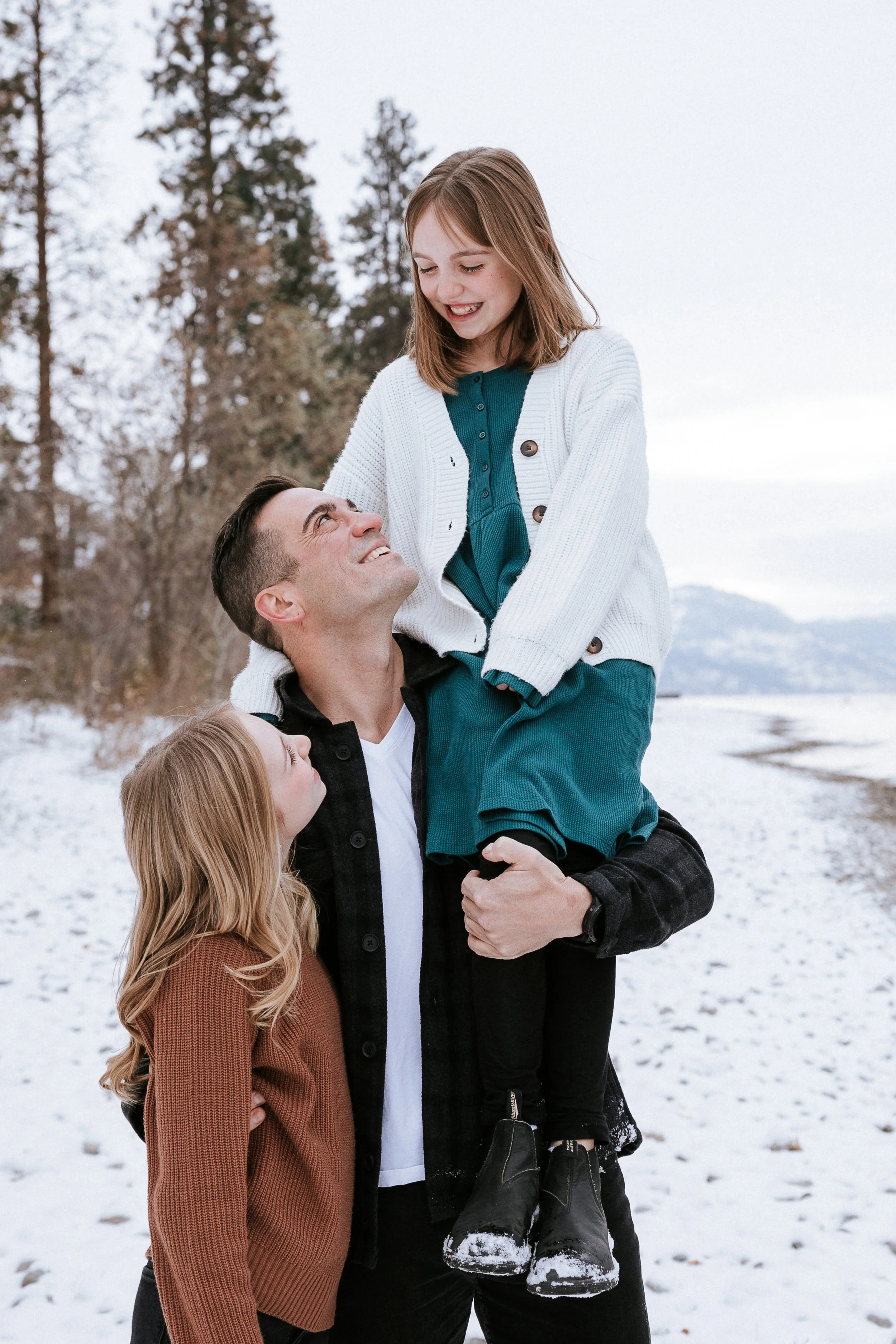 ChristyAaronFamily_2022print-5151.jpg