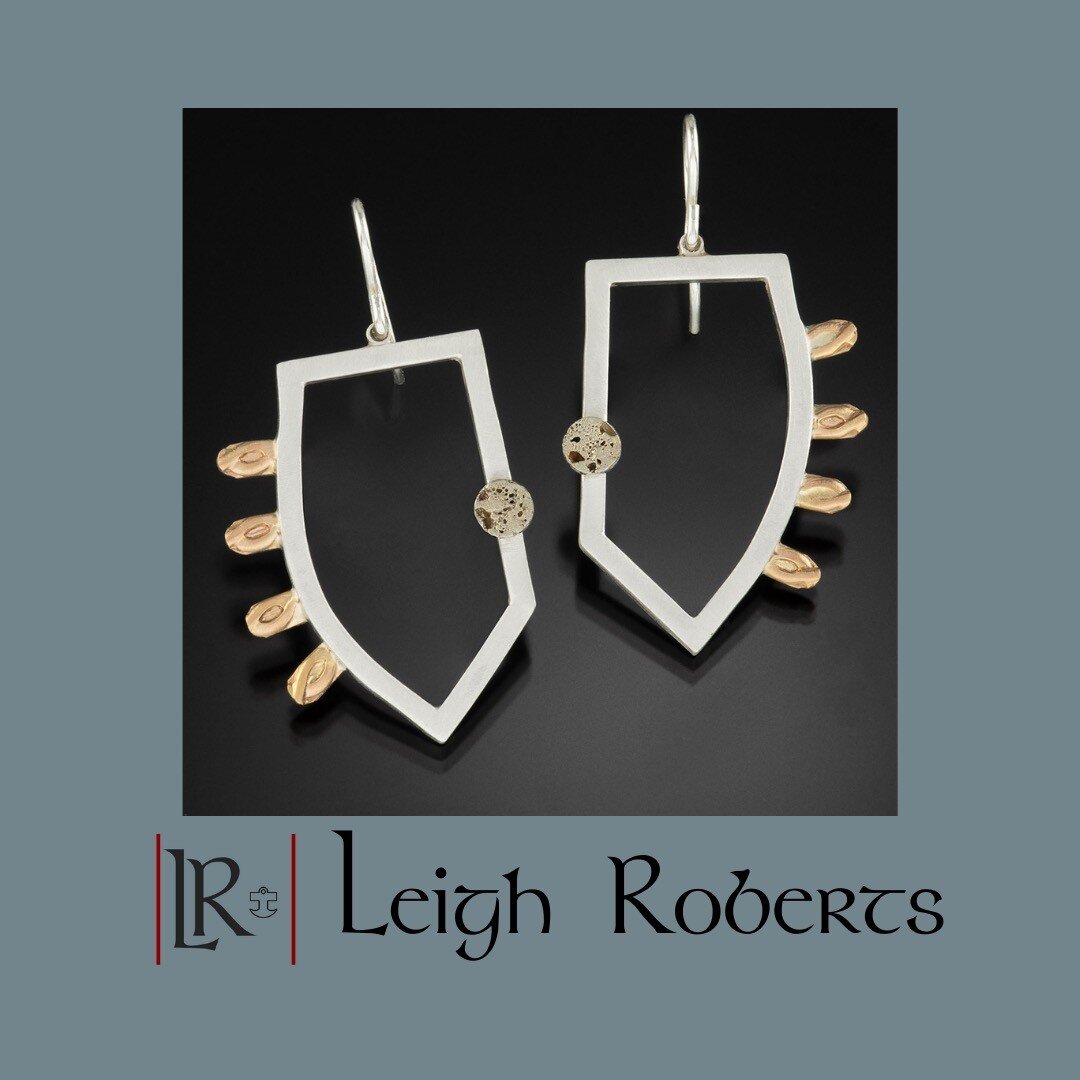 Just love these eyelash earrings...such a statement! How about my new logo - I think I finally got it. You can see this and other designs at Laumeier Art Fair this Mothers Day weekend.

#handmadejewelry #stlartist #leighroberts #architecturaljewelry 