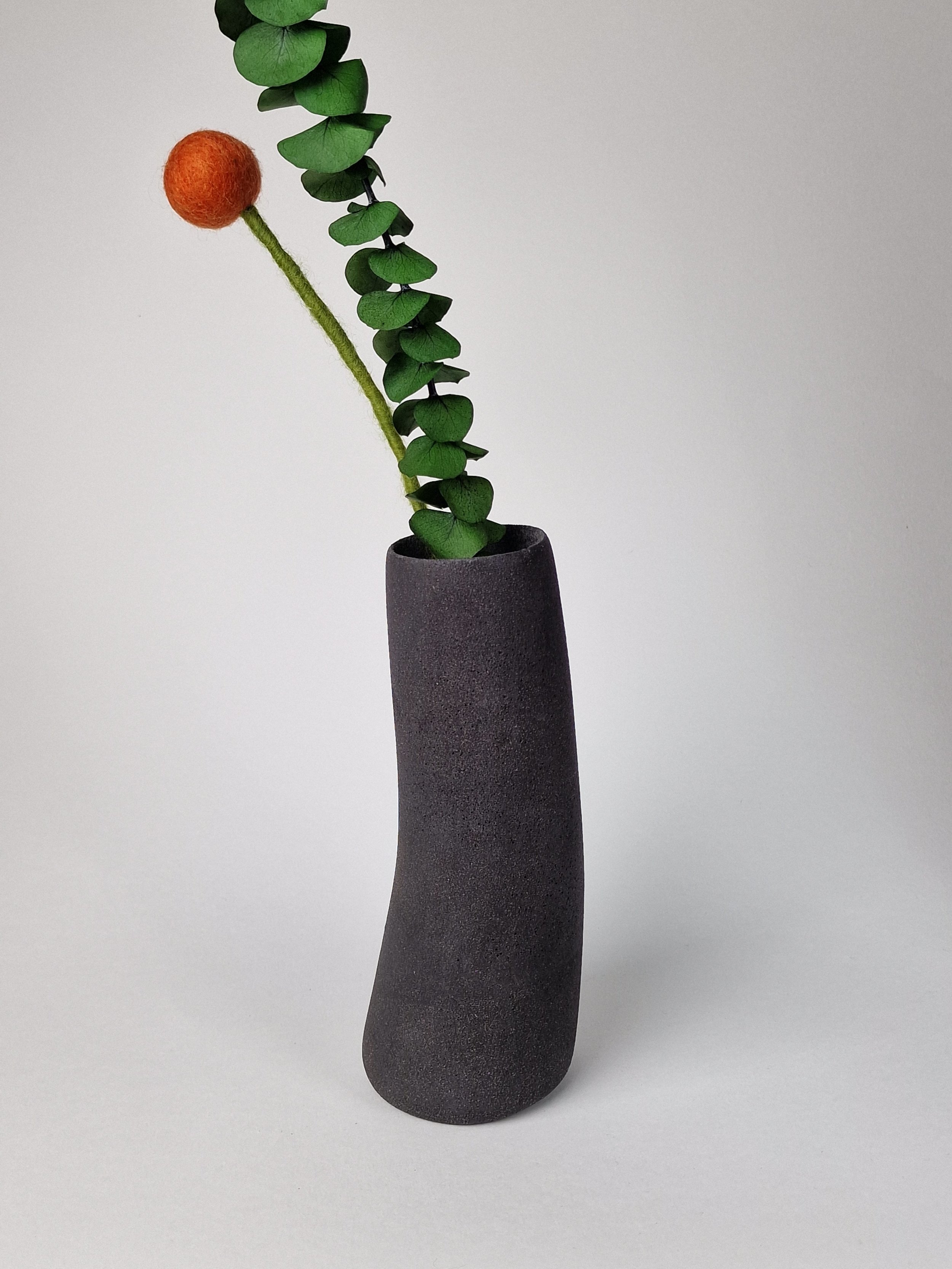large vase charcoal 4.jpg