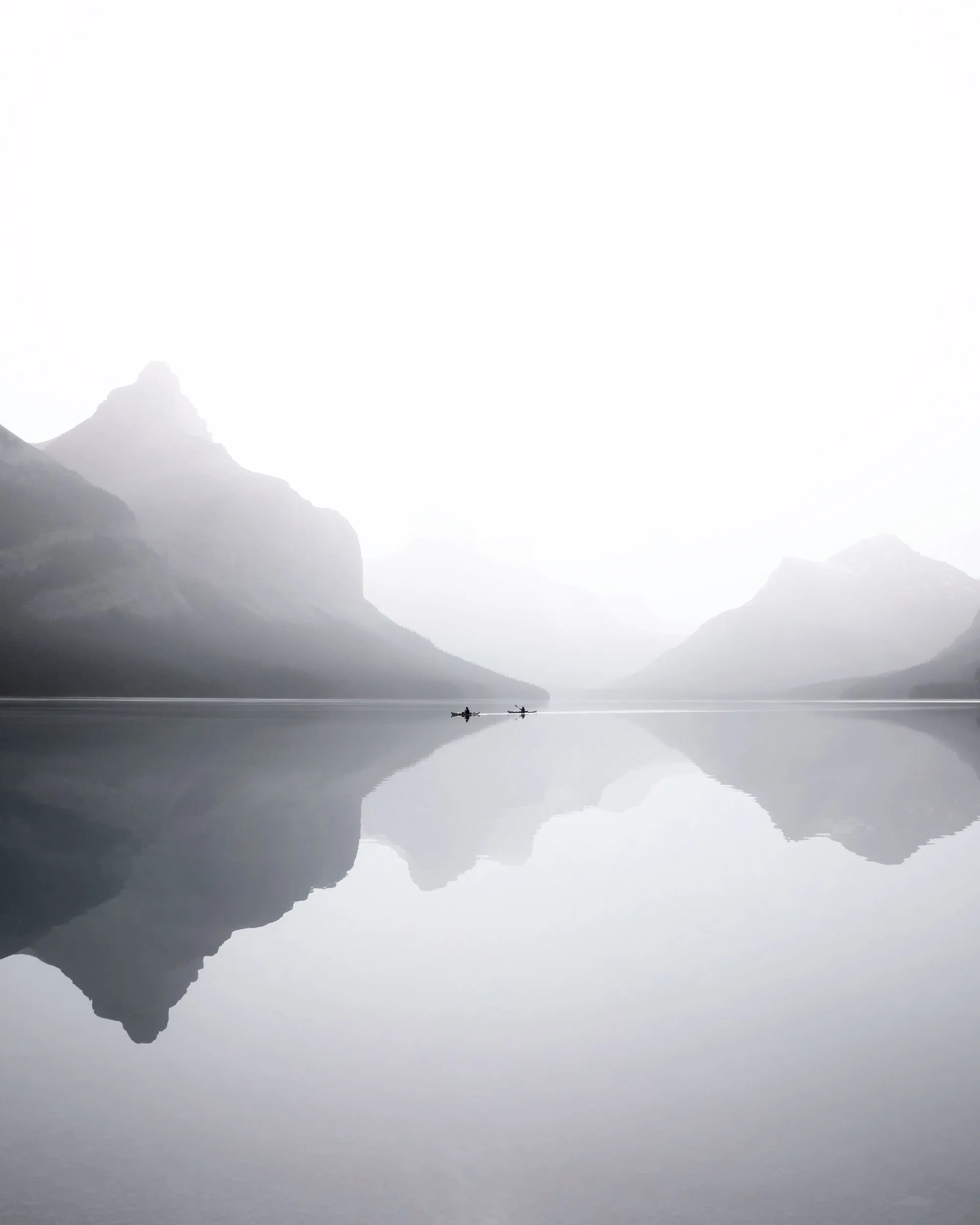 Smoke on the water (b&w)