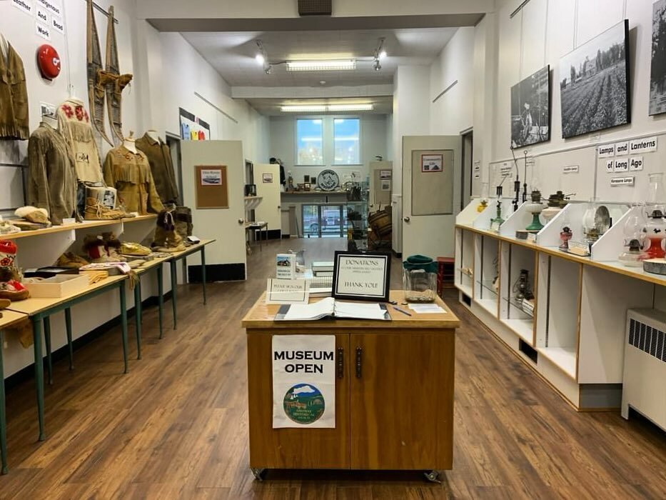 Applications for our Museum Summer Student position close Monday, March 18th at noon! Send your cover letter and resume including two references to admin@onowaymuseum.ca or drop off in person at the office. More details can be found on our website. 
