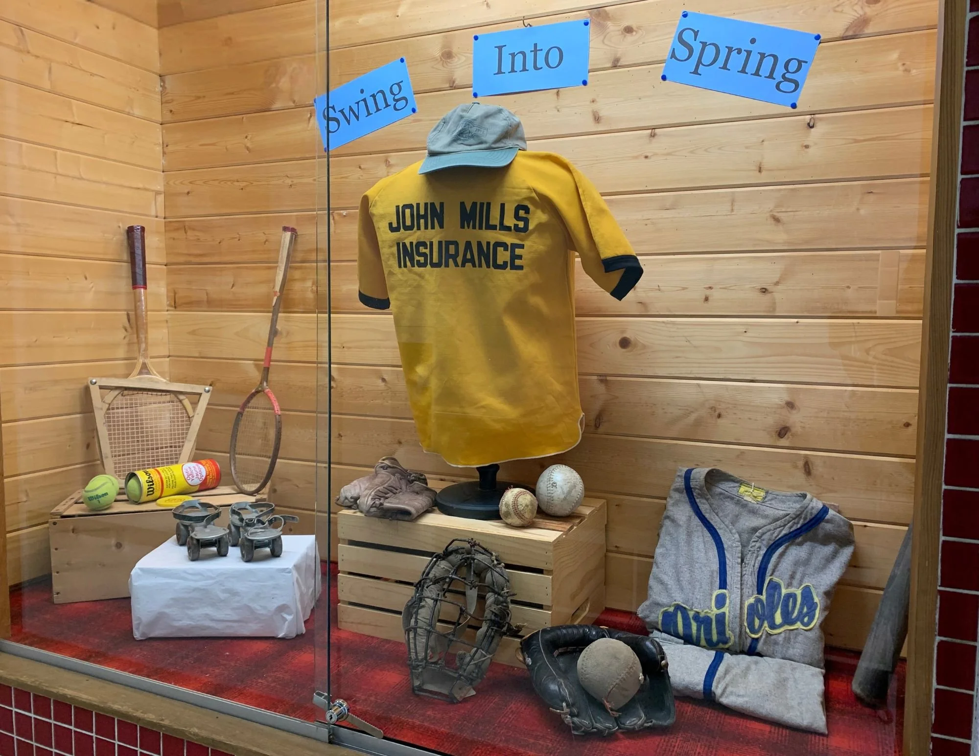 Swing into Spring! 

As spring will soon be here to stay, come check out our new display of sports equipment in the museum. 

What are some of your favourite spring activities? Comment below 👇(or better yet, stop by and tell us in person!)